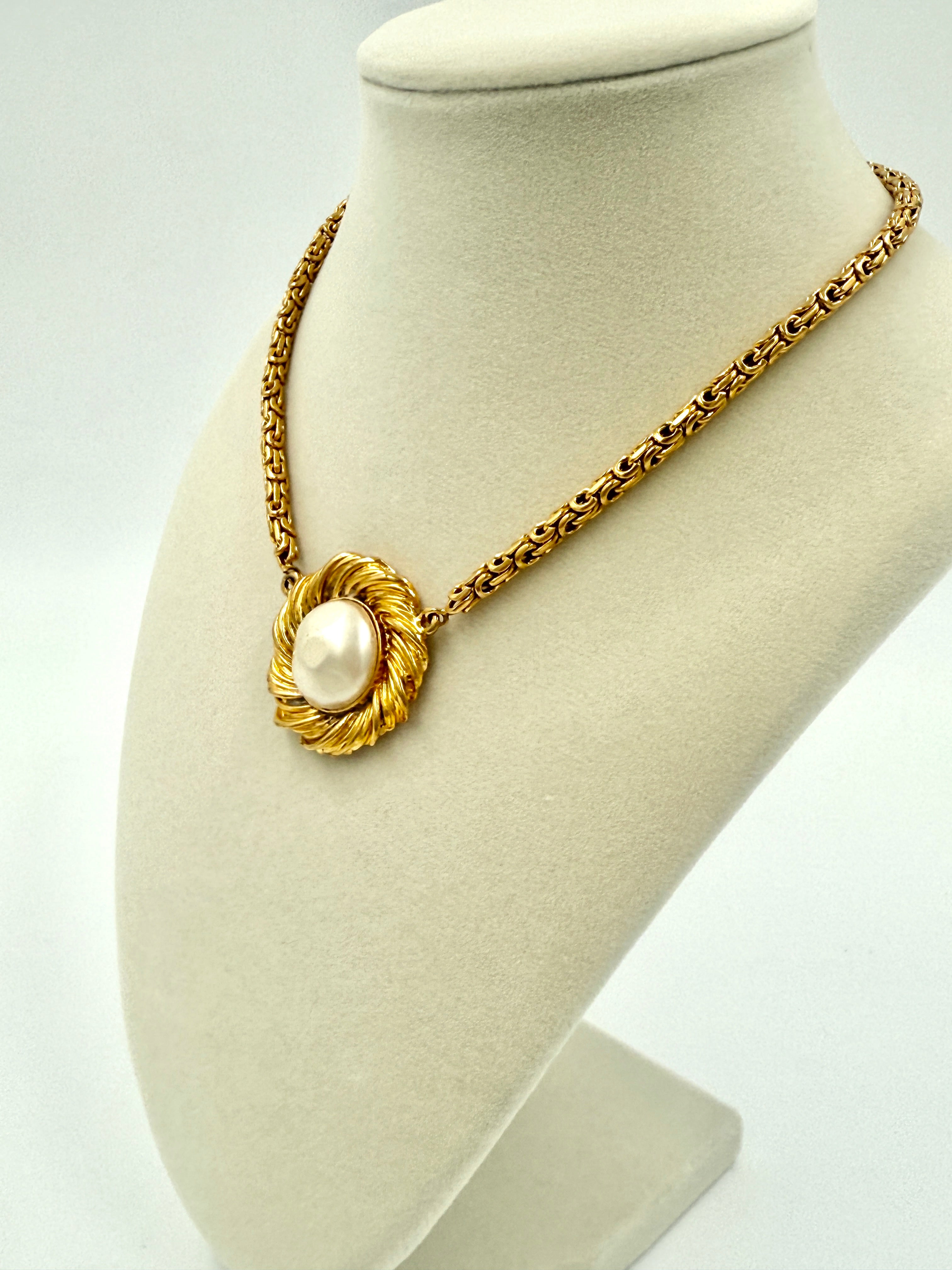 Chanel Vintage 31 Rue Cambon Medallion Bracelet - Pre Owned Authentic