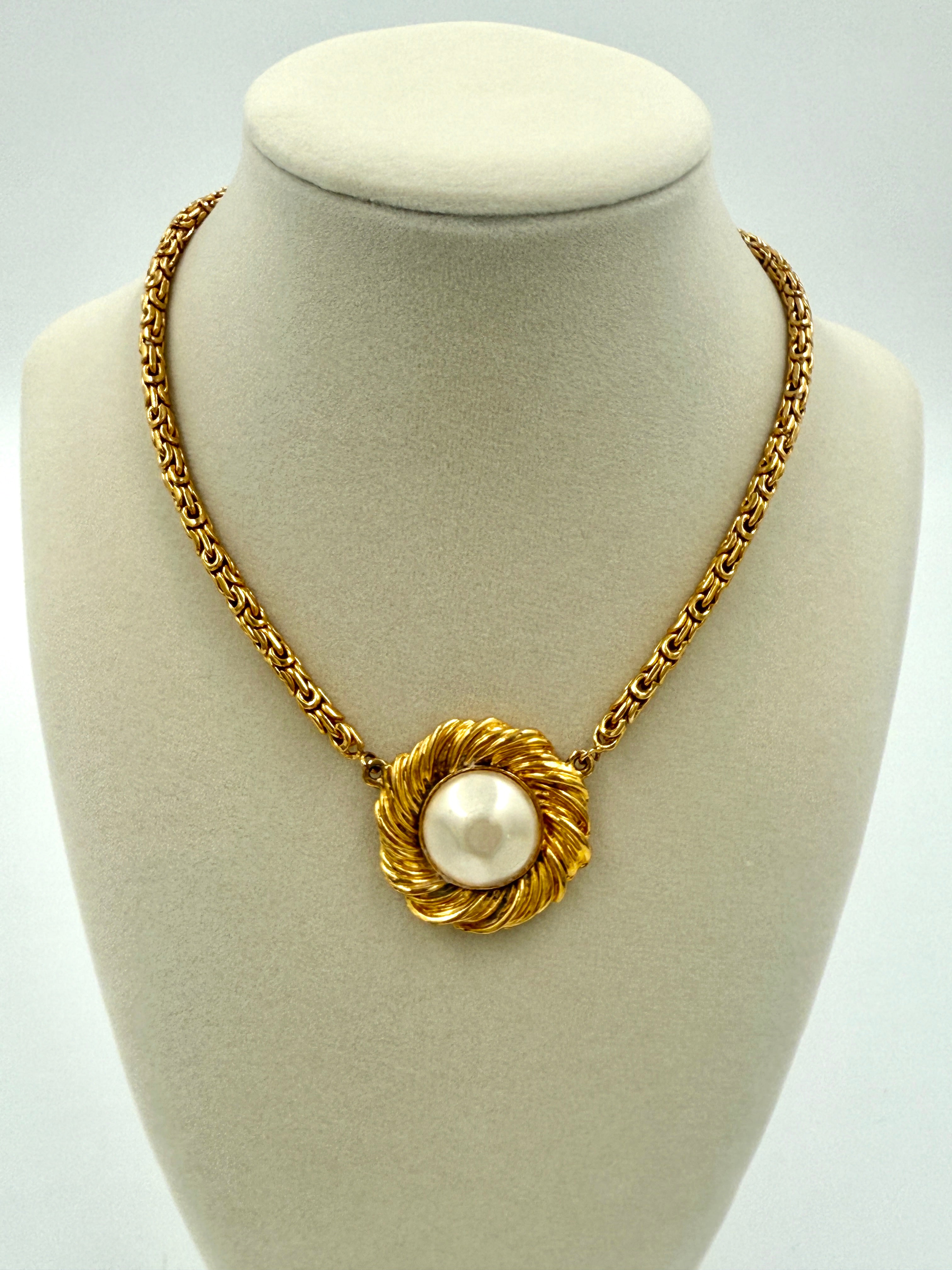 Chanel Vintage 31 Rue Cambon Medallion Bracelet - Pre Owned Authentic