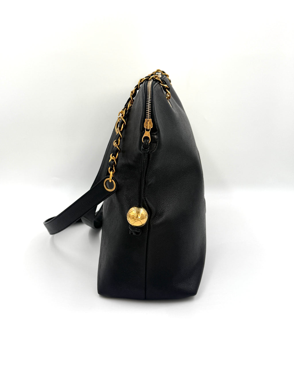 Chanel Caviar Leather CC Shoulder Bag Series 3 1994-1996 - Pre Owned Authentic