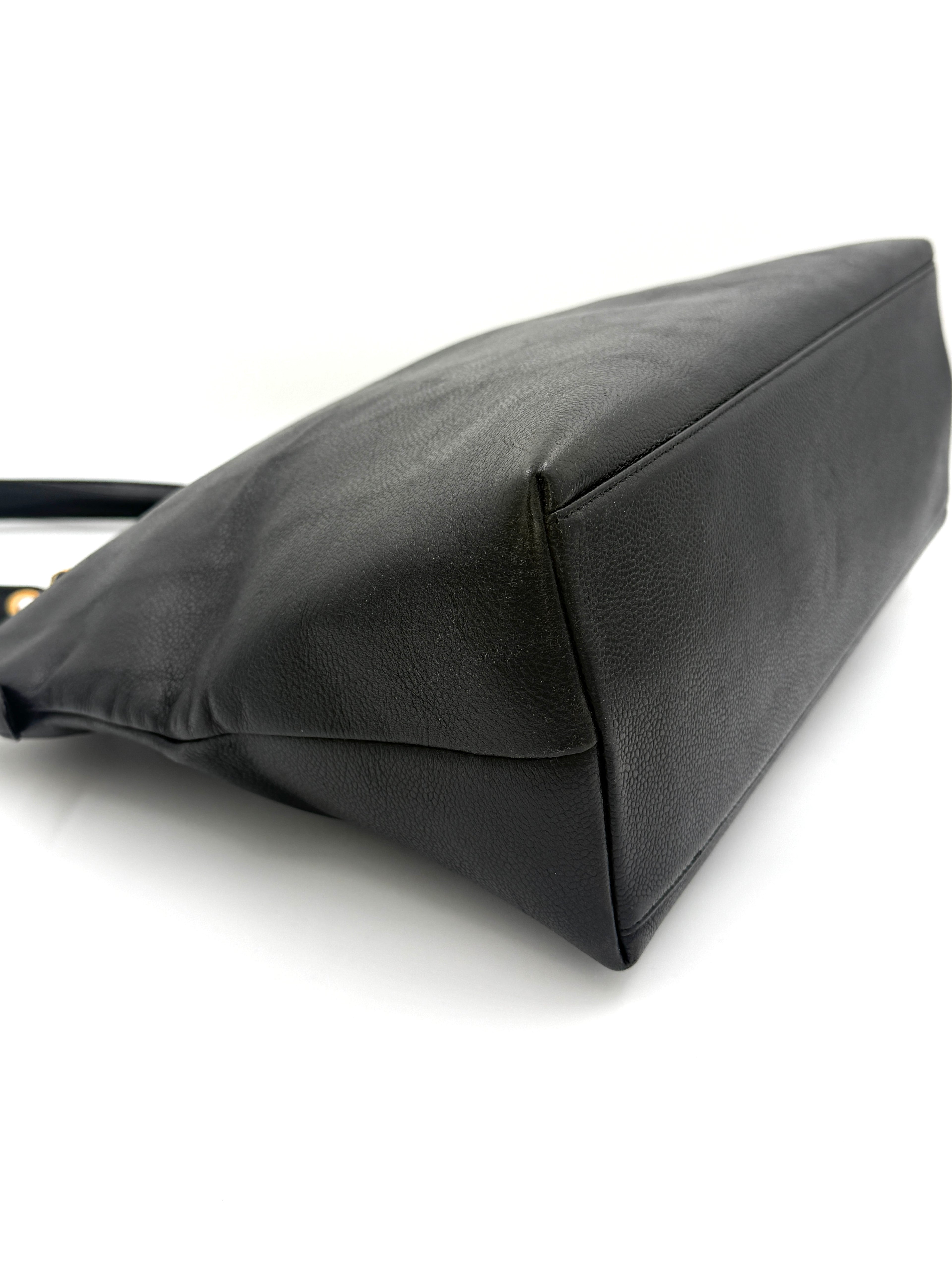 Chanel Caviar Leather CC Shoulder Bag Series 3 1994-1996 - Pre Owned Authentic