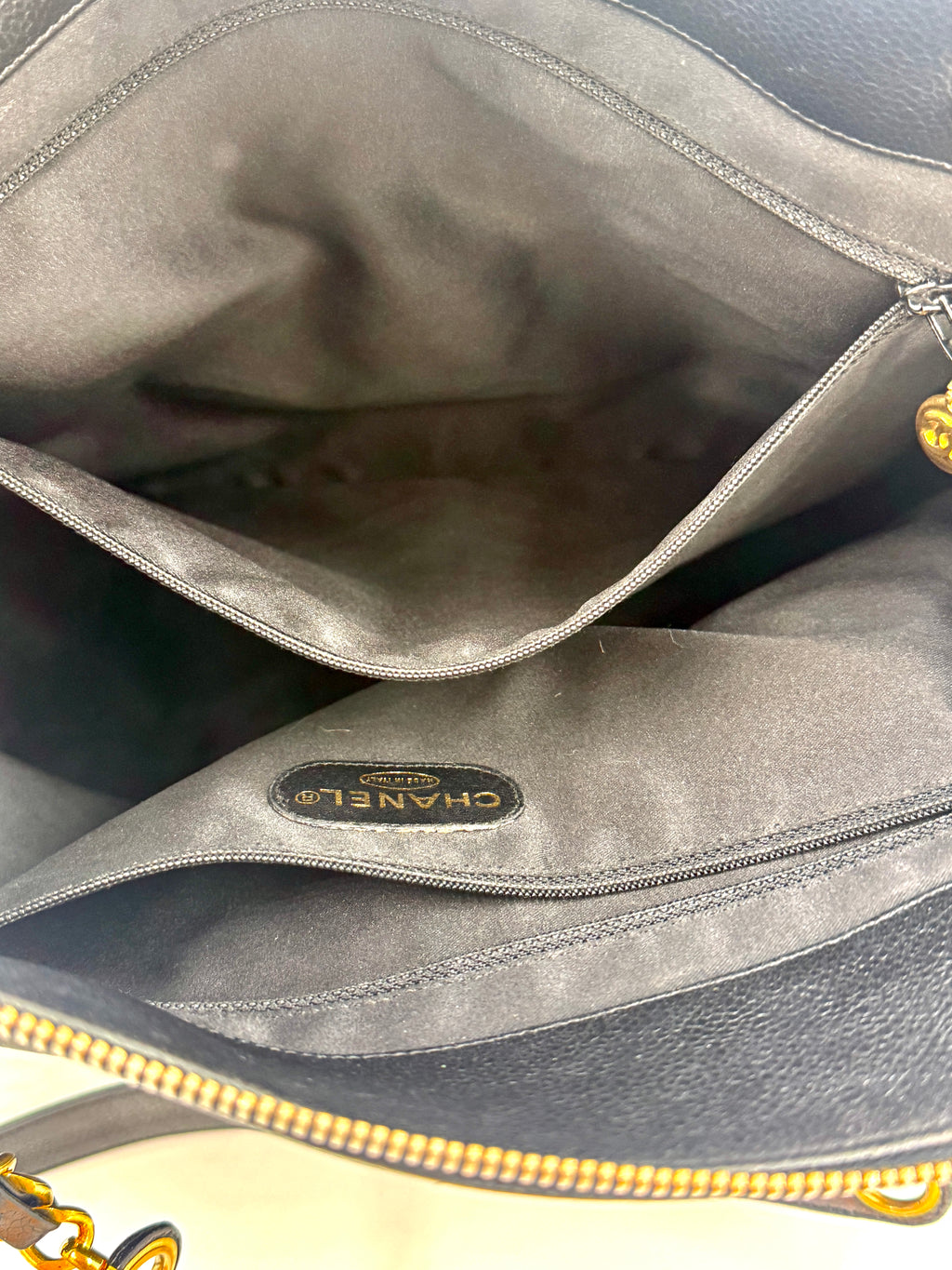 Chanel Caviar Leather CC Shoulder Bag Series 3 1994-1996 - Pre Owned Authentic