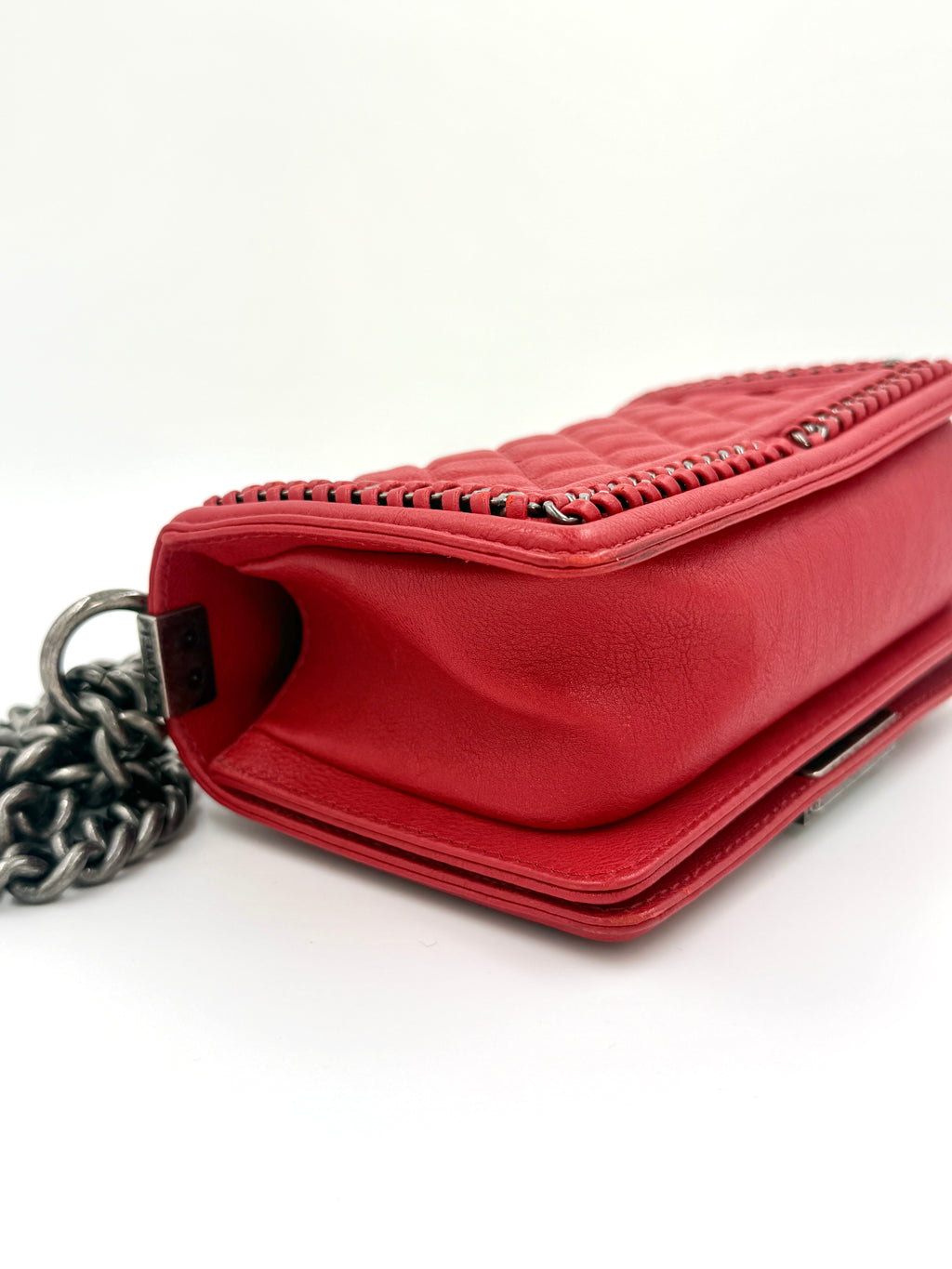 Chanel Boy Bag Small Red Chain Top Handle Lambskin Series 23 2016-2017 - Pre Owned Authentic