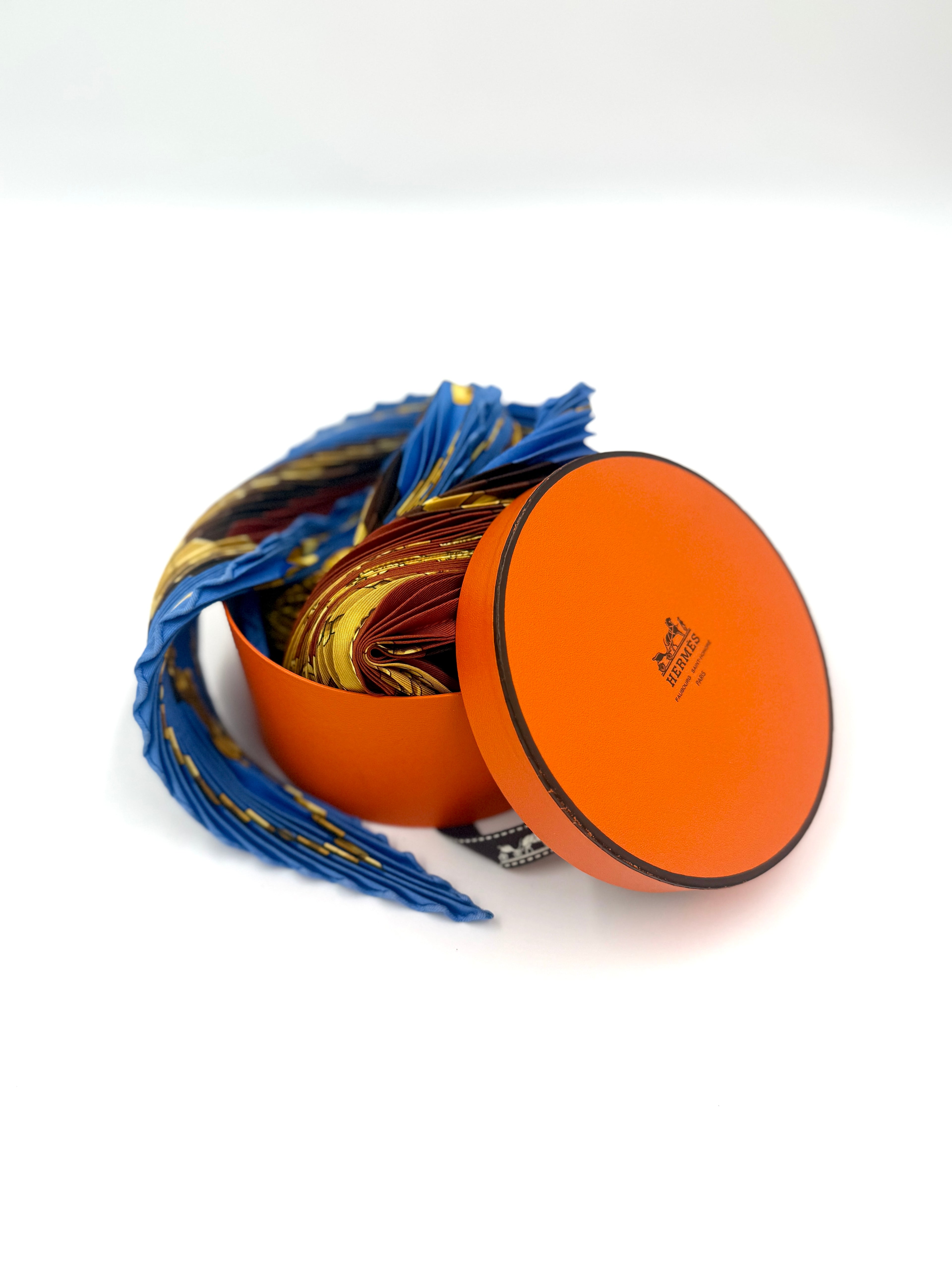 Hermes Pleated Scarf "Les Jardins D'Andalousie" - Pre Owned Authentic