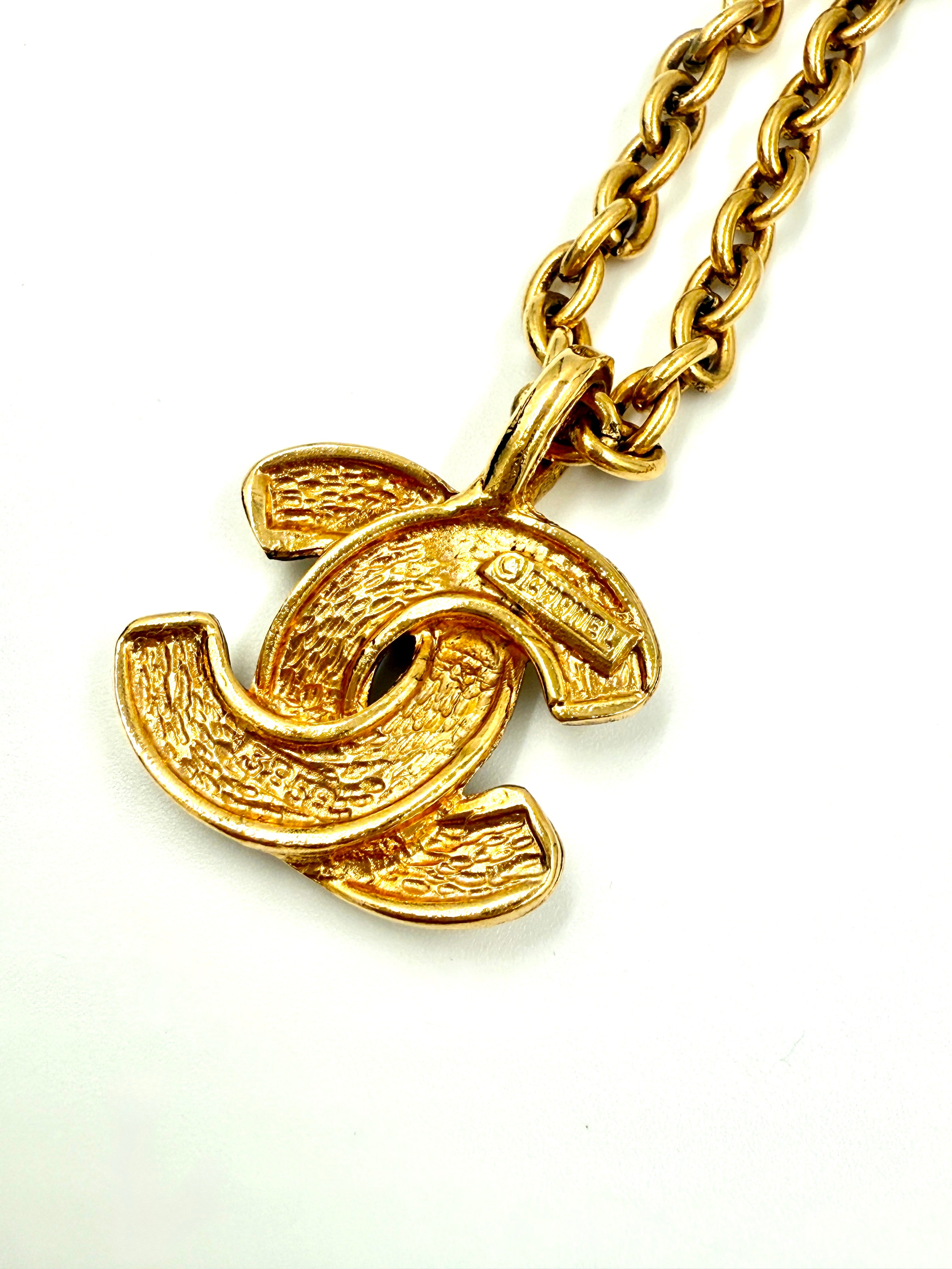 Chanel Vintage Quilted CC Pendant Necklace - Gold Tone - Pre Owned Authentic