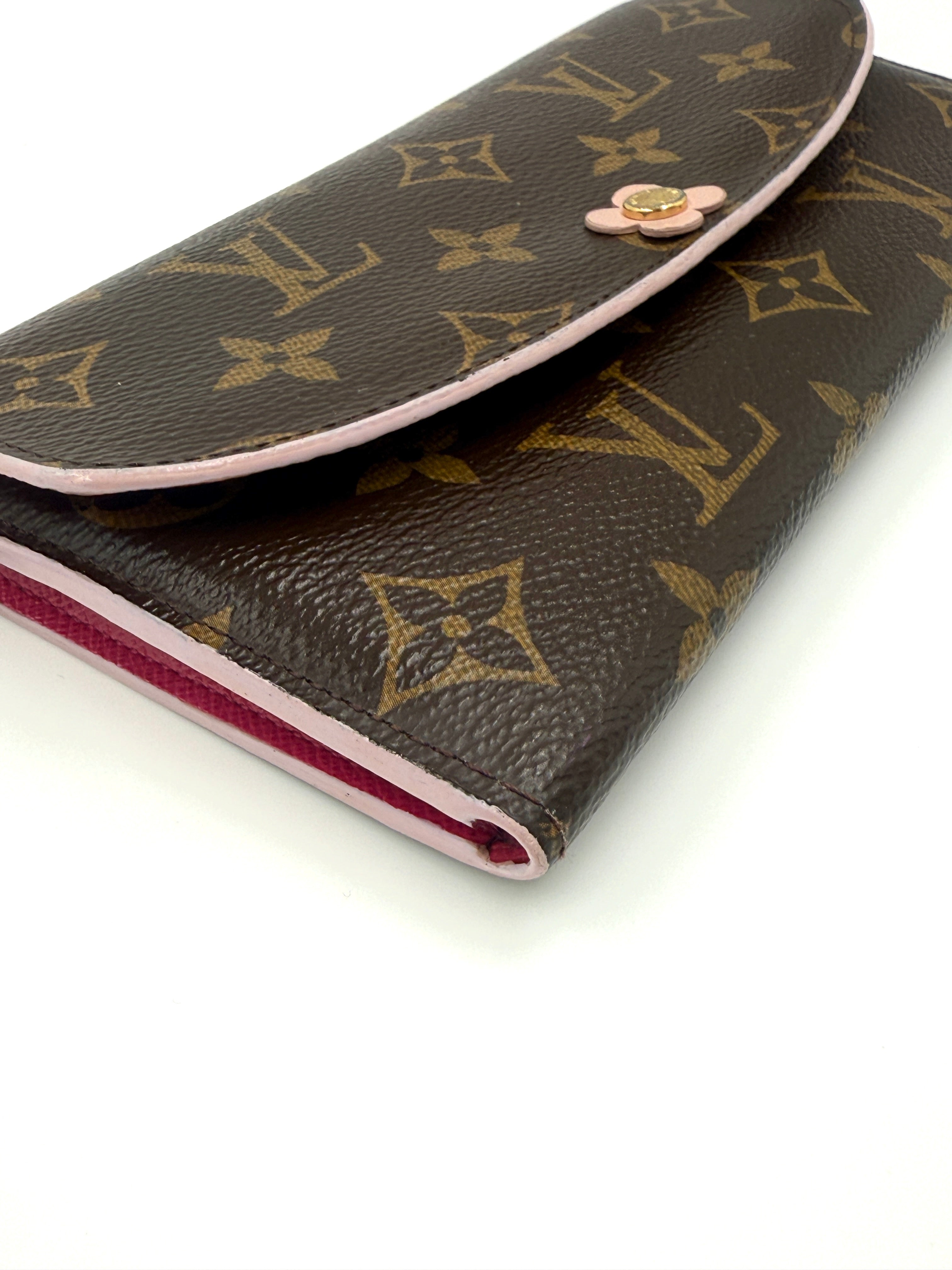 LOUIS VUITTON  Monogram Bloom Flower Emilie Wallet with Added Chain and Insert Pre Owned Authentic