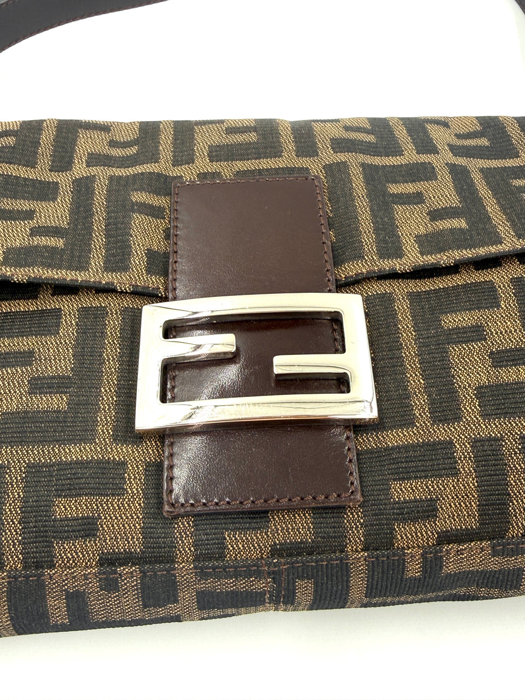 Fendi Baguette Classic Zucca Print Fendi Monogram Pre Owned Authentic