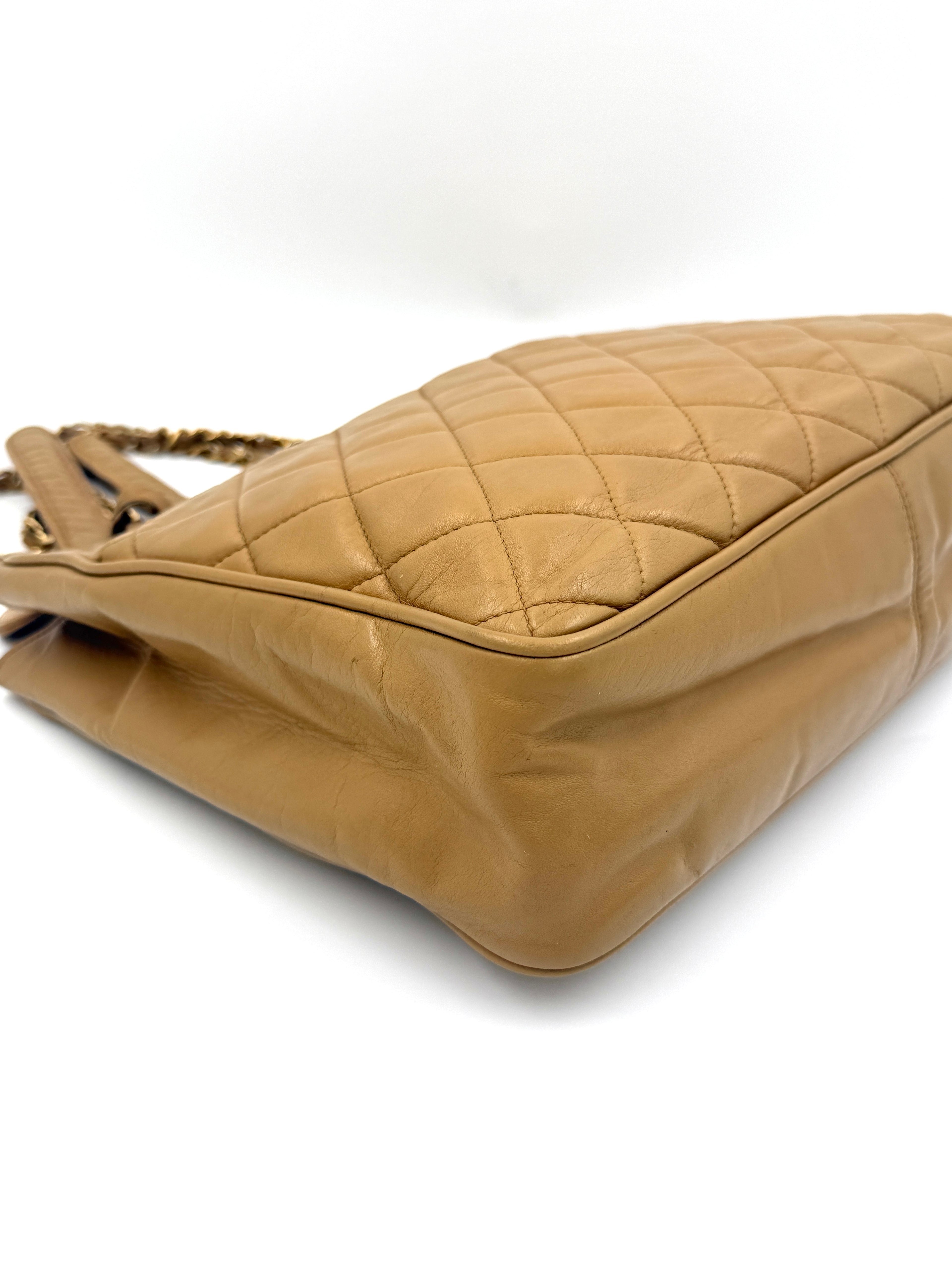 Chanel Vintage Beige Matelasse Shopper with Gold Hardware Pre Owned Authentic