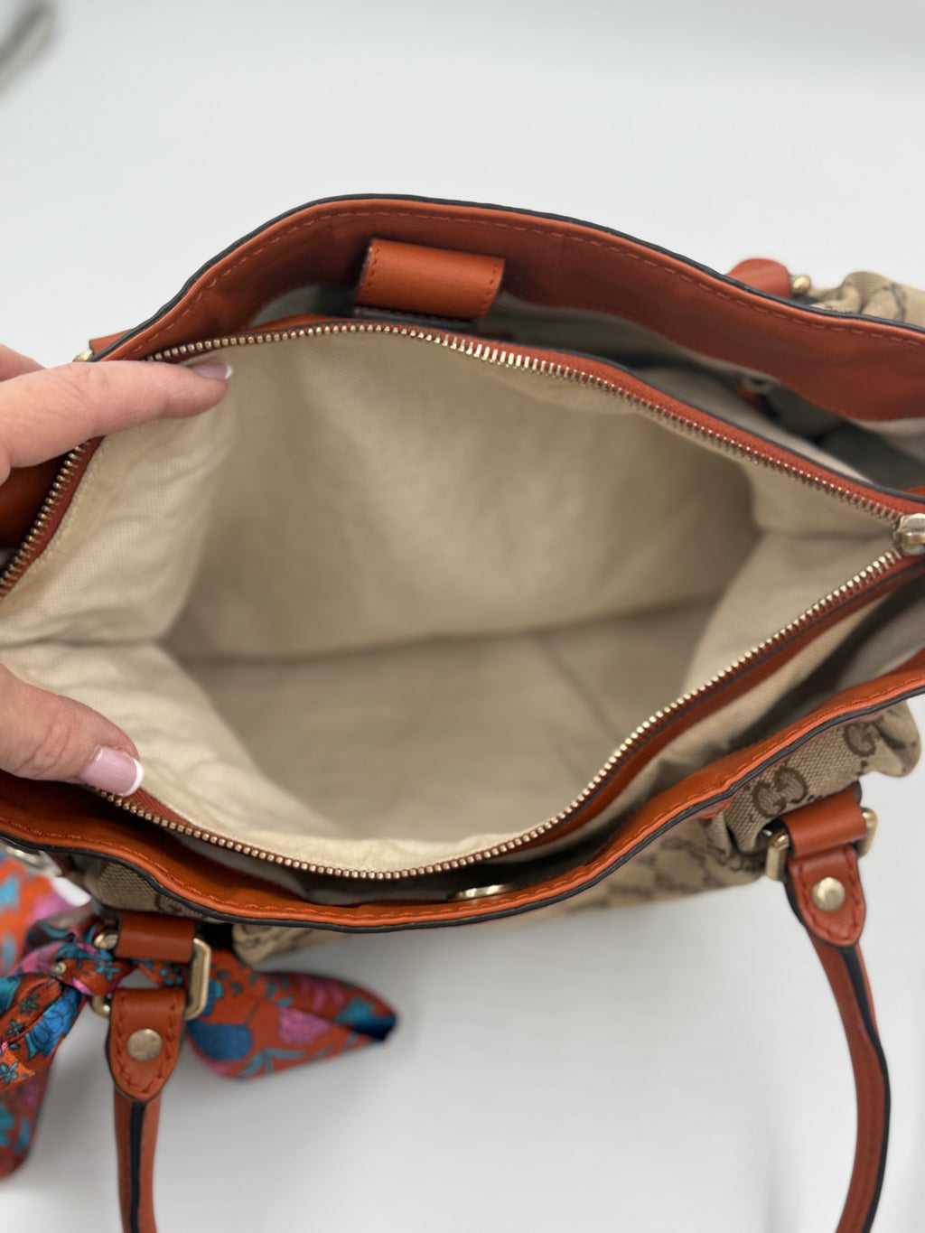 Gucci GG Canvas Sukey Handbag Large - Pre Owned Authentic