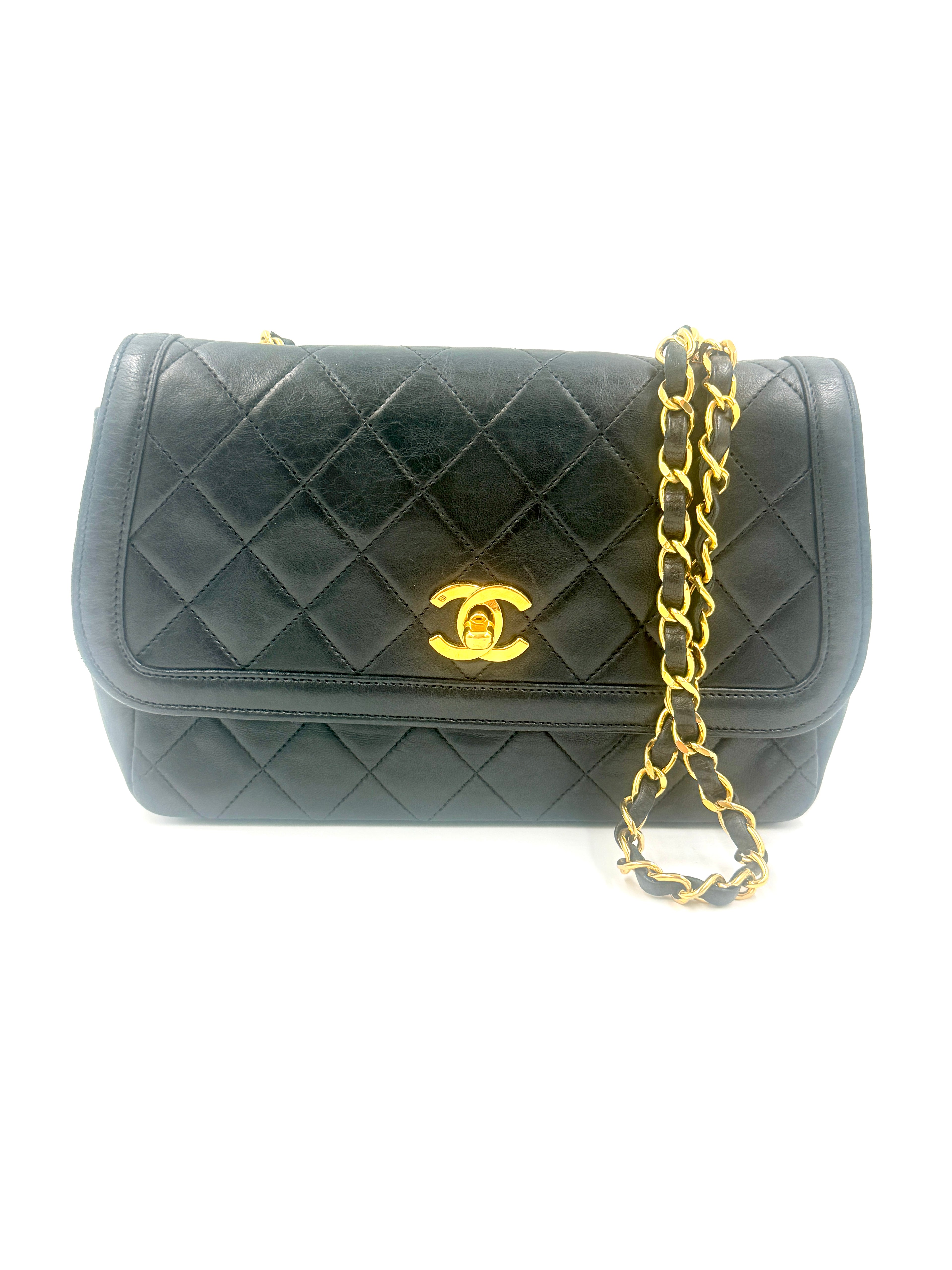 Pre-Owned Chanel  Rare Lambskin CC Chain Flap Bag Crossbody with Wallet - Authenticated