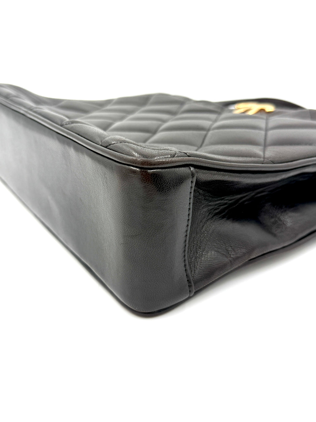 Pre-Owned Chanel Vintage Turnlock Matelasse Tote with 24k Gold Plated Hardware Series 3 1994-1996 - Authenticated