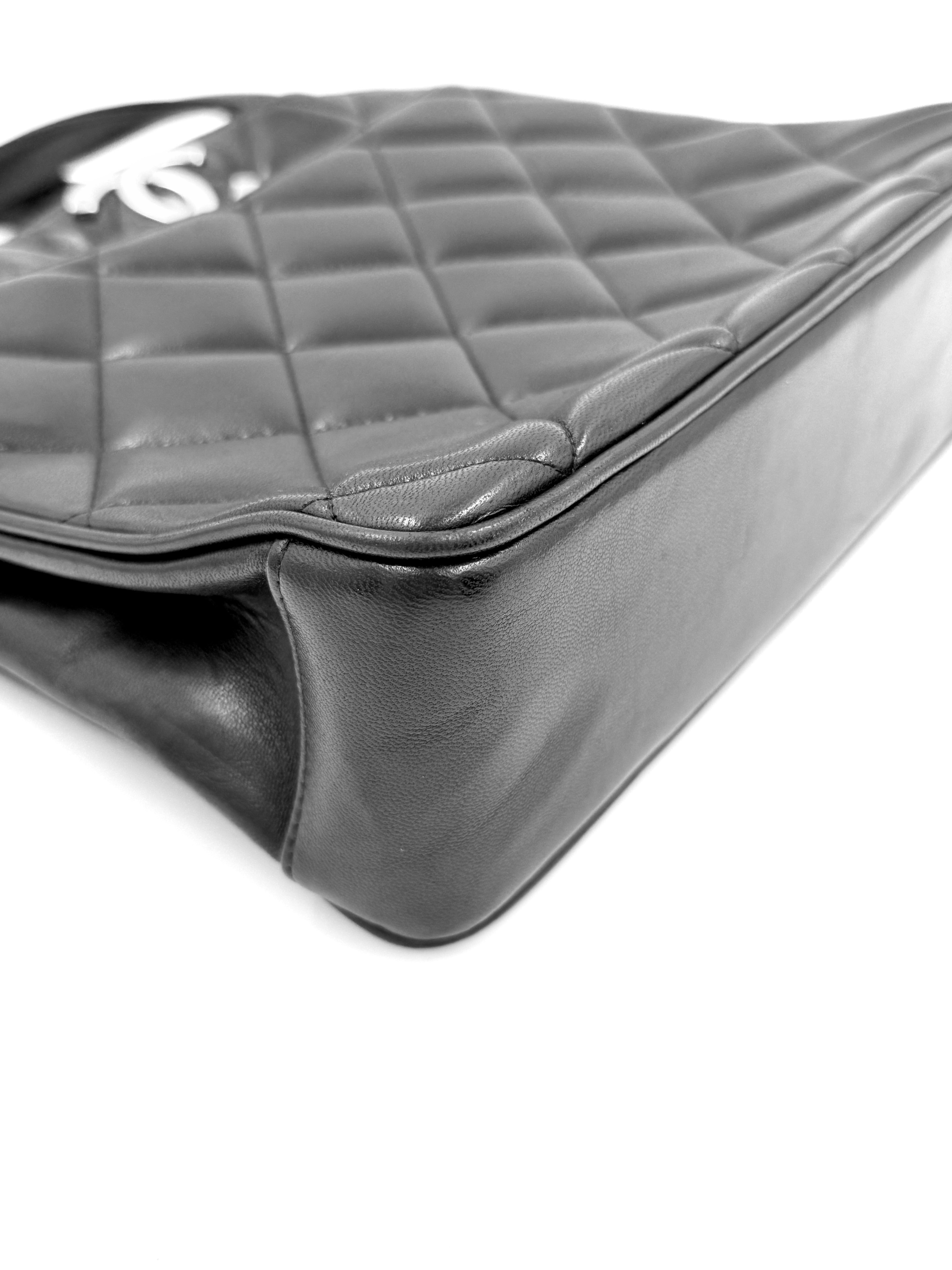 Pre-Owned Chanel Vintage Turnlock Matelasse Tote with 24k Gold Plated Hardware Series 3 1994-1996 - Authenticated