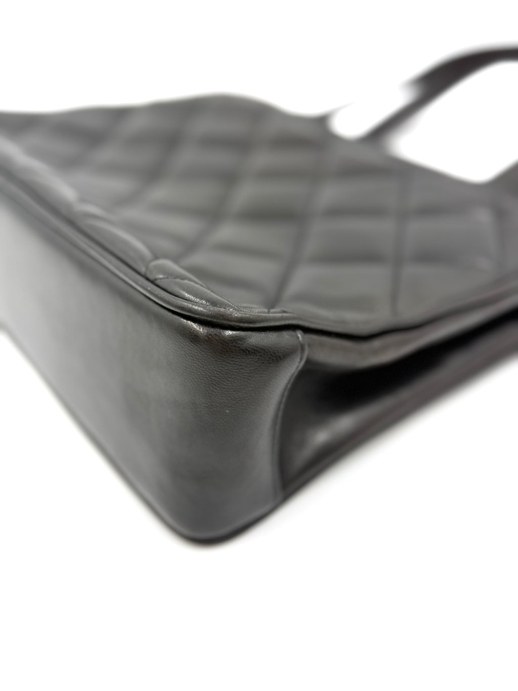 Pre-Owned Chanel Vintage Turnlock Matelasse Tote with 24k Gold Plated Hardware Series 3 1994-1996 - Authenticated