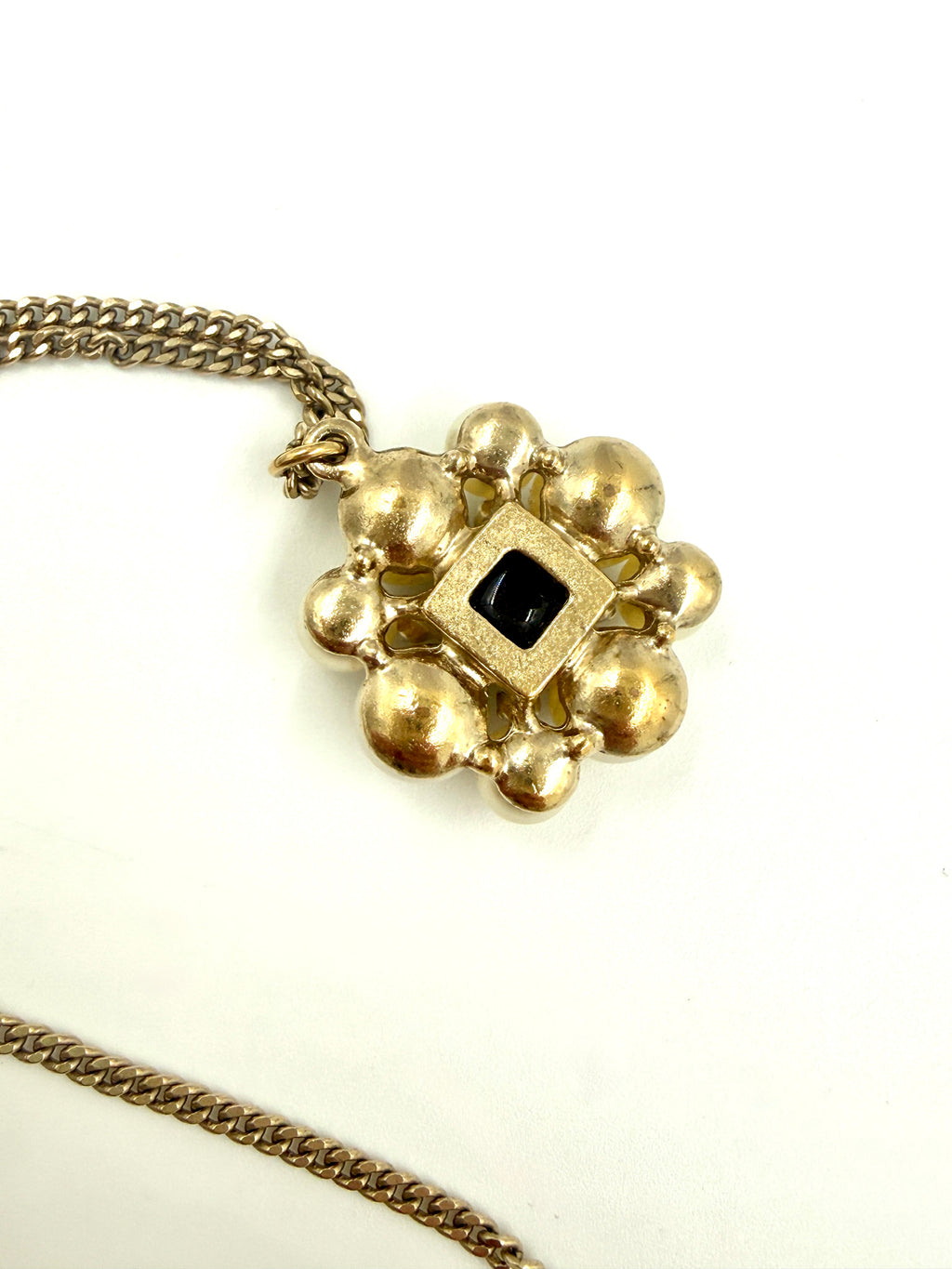 Chanel Coco Mark Faux Pearl Necklace Purple Stone 2008 Pre-Owned Authentic