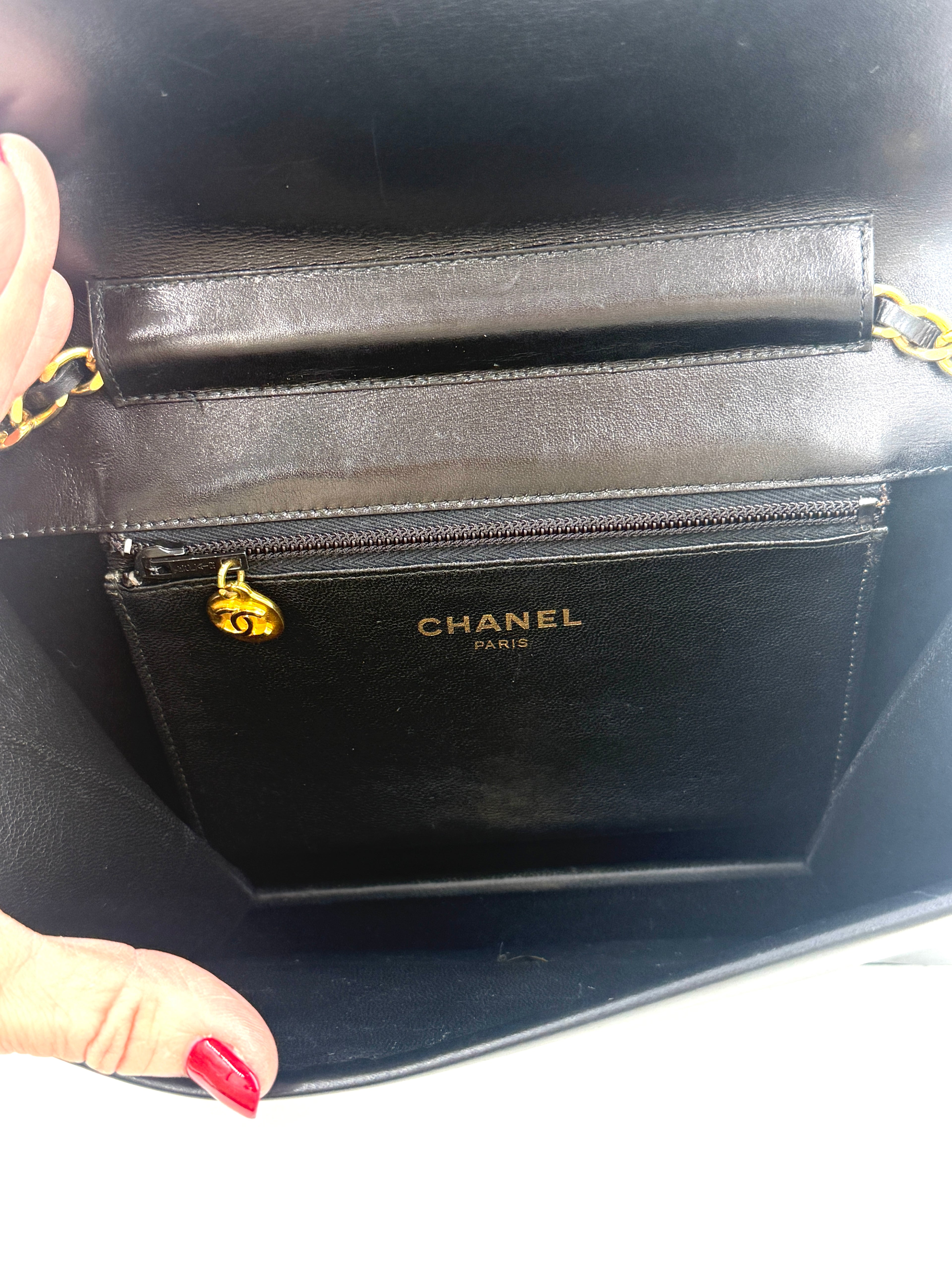 Chanel Square Single Flap Bag 1980s Gold Hardware Pre-Owned Authentic