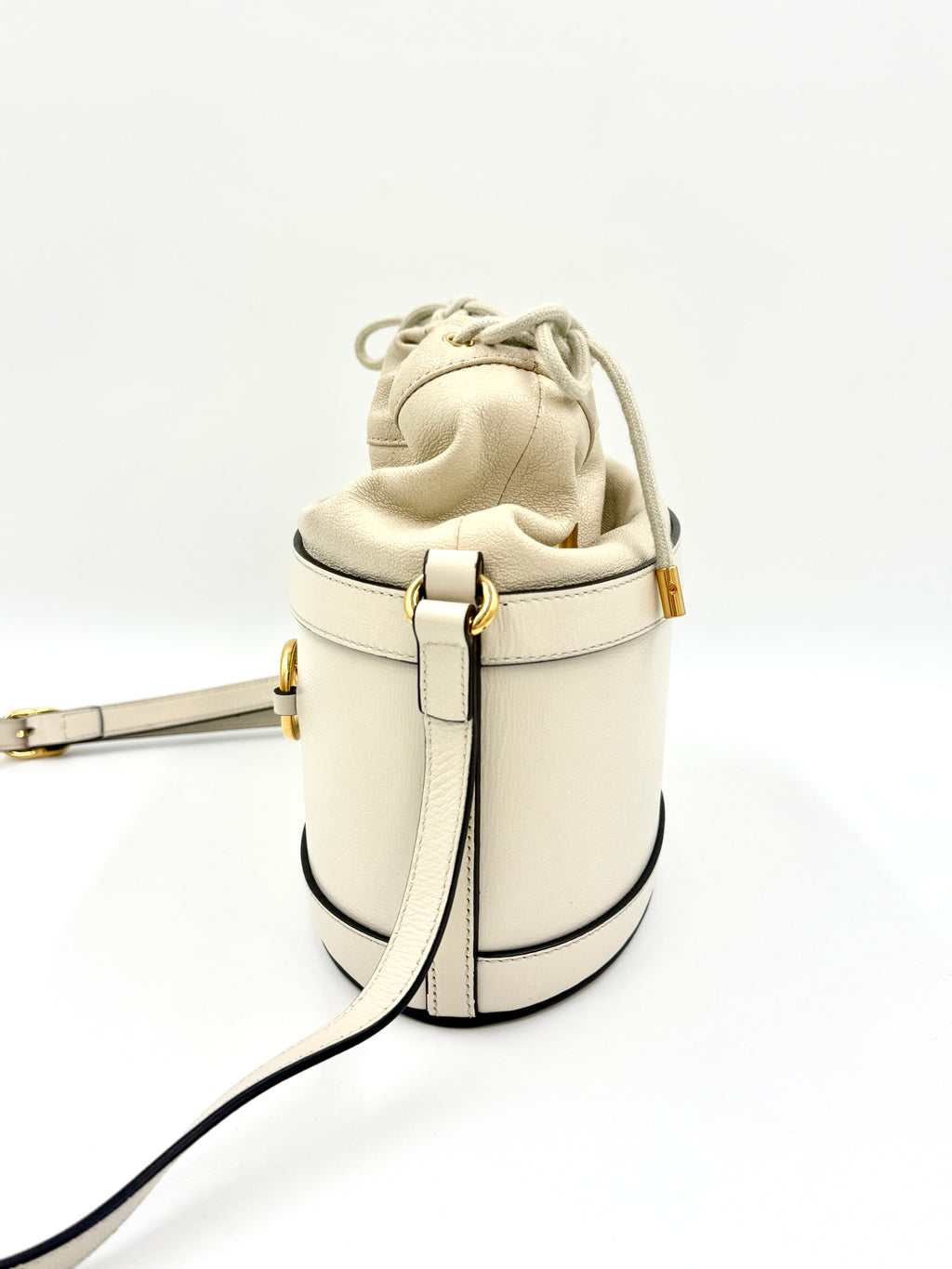 Gucci Leather Horsebit 1955 Bucket Bag with Crossbody Strap Pre Owned Authentic