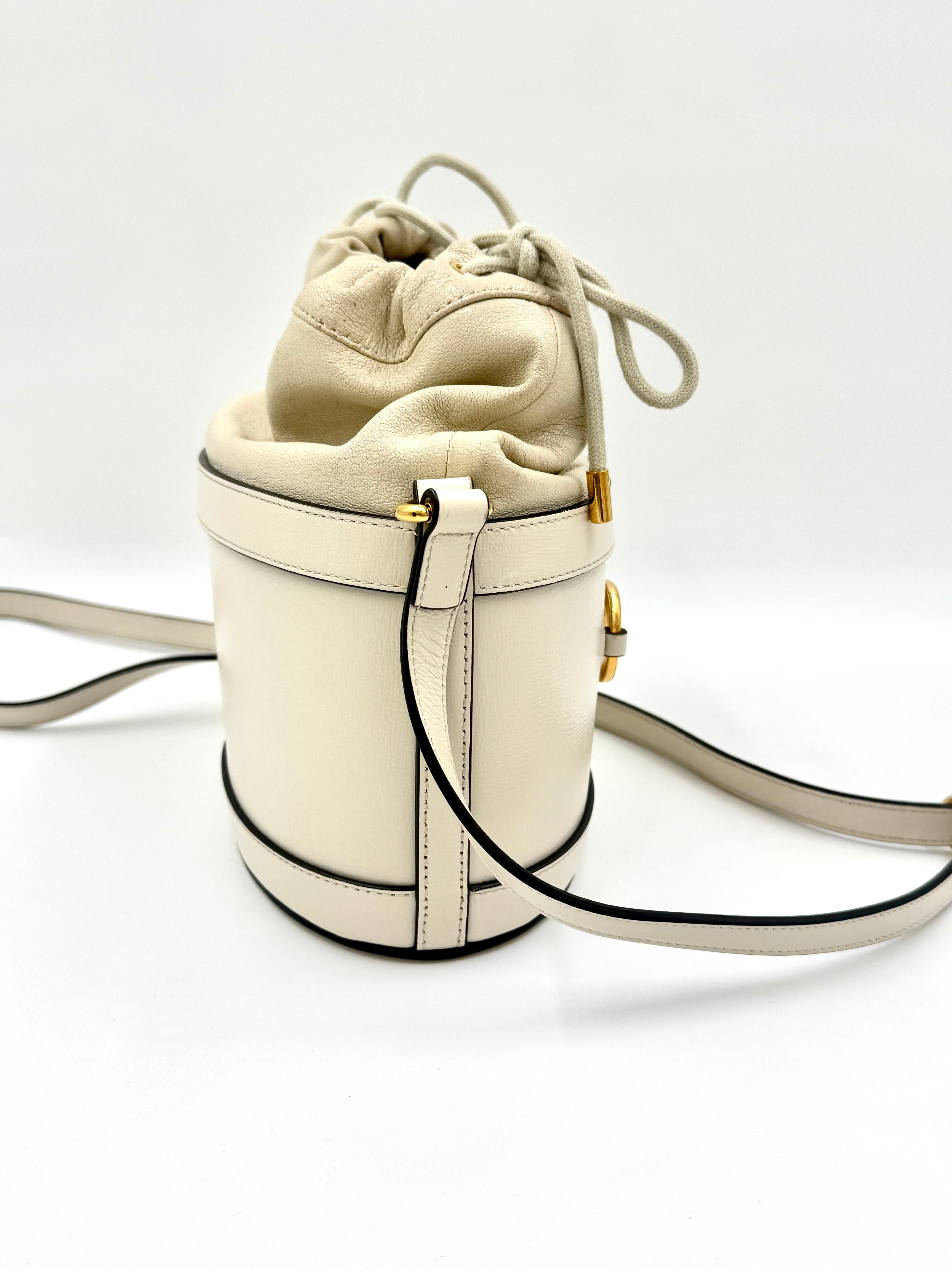 Gucci Leather Horsebit 1955 Bucket Bag with Crossbody Strap Pre Owned Authentic