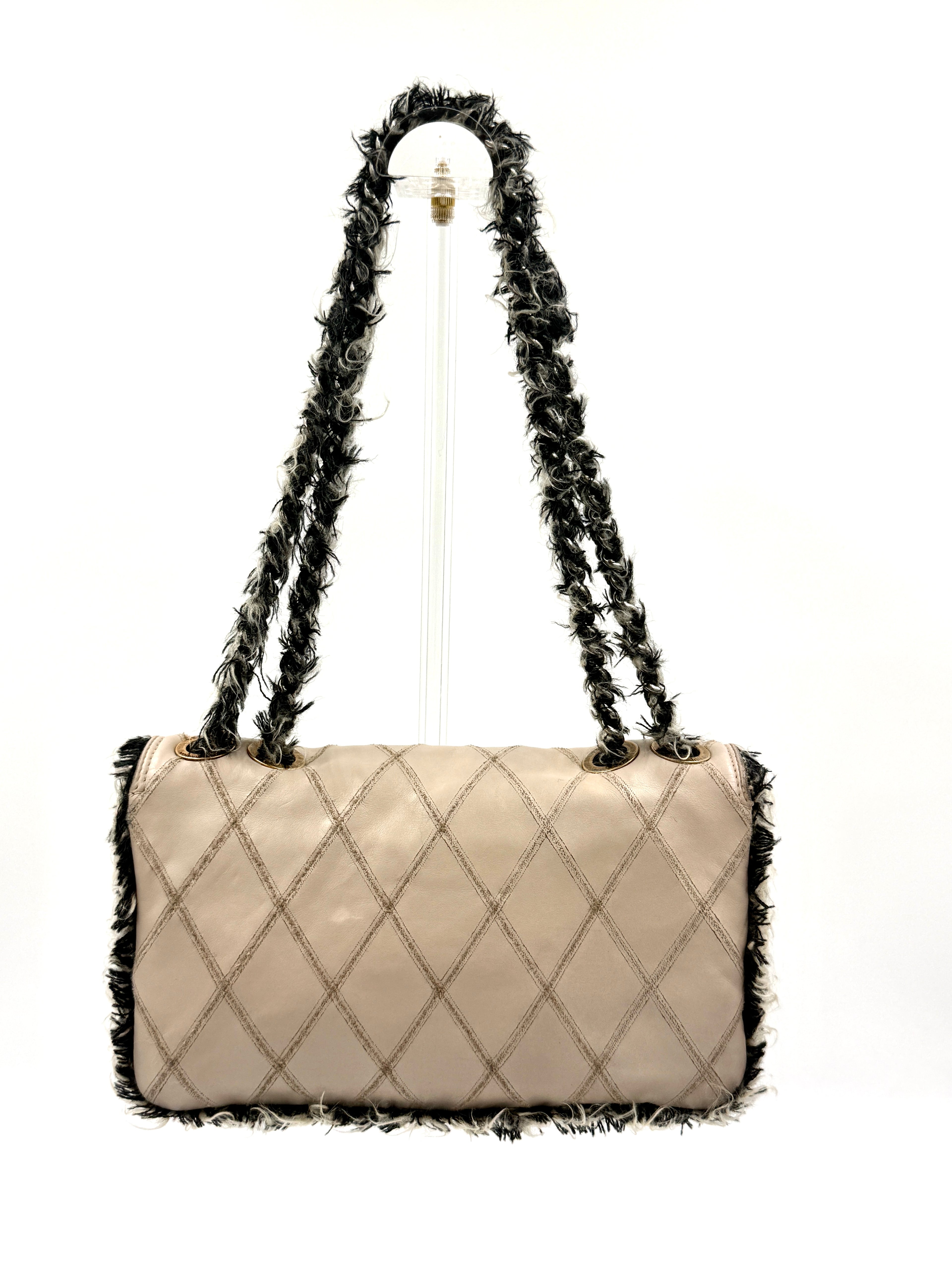 Chanel Trendy CC Leather and Tweed Shoulder/Crossbody Bag Ivory and Black Pre-Owned Authentic