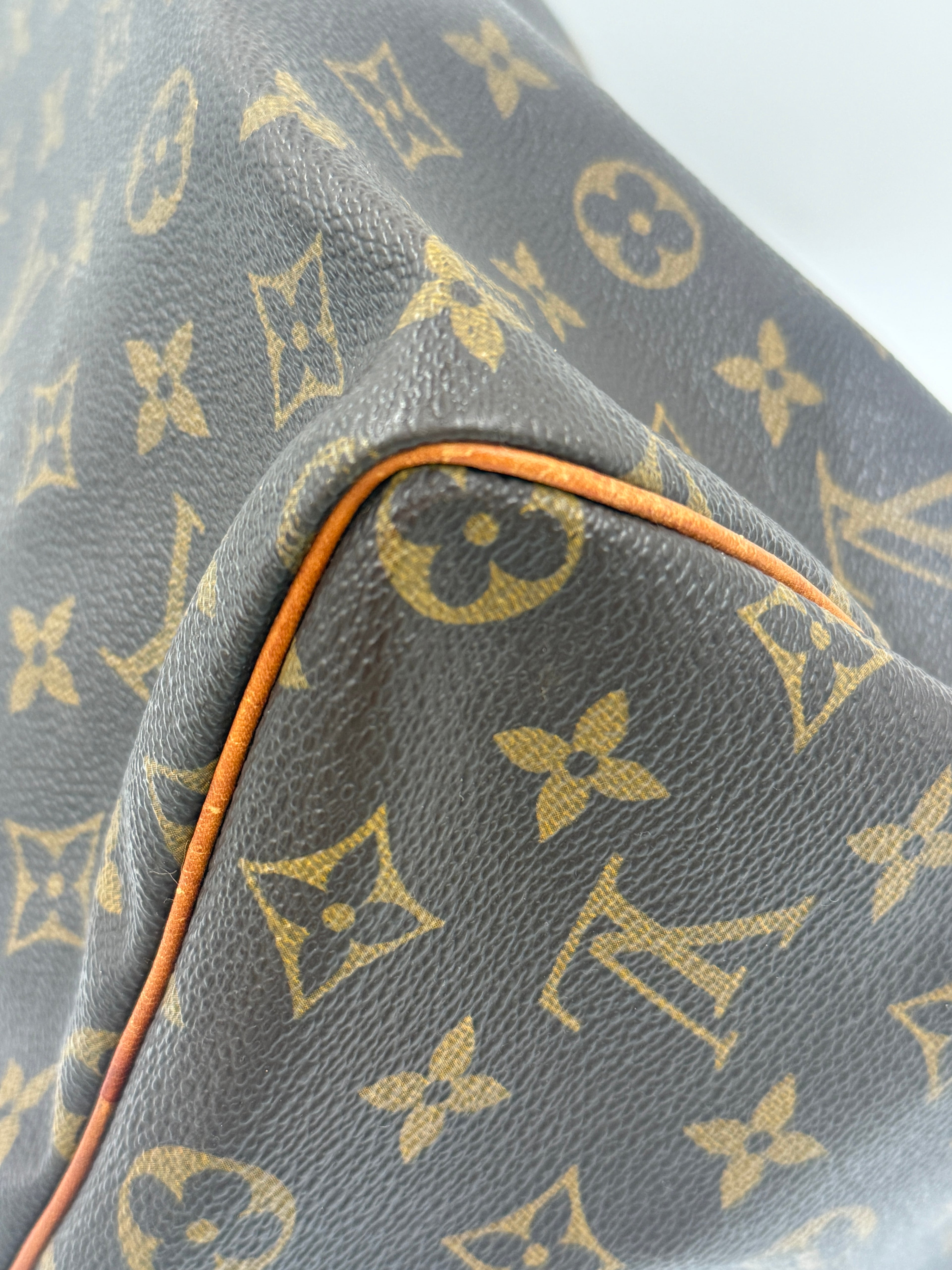 Louis Vuitton Vintage Monogram Speedy 30 - Pre-Owned Authentic