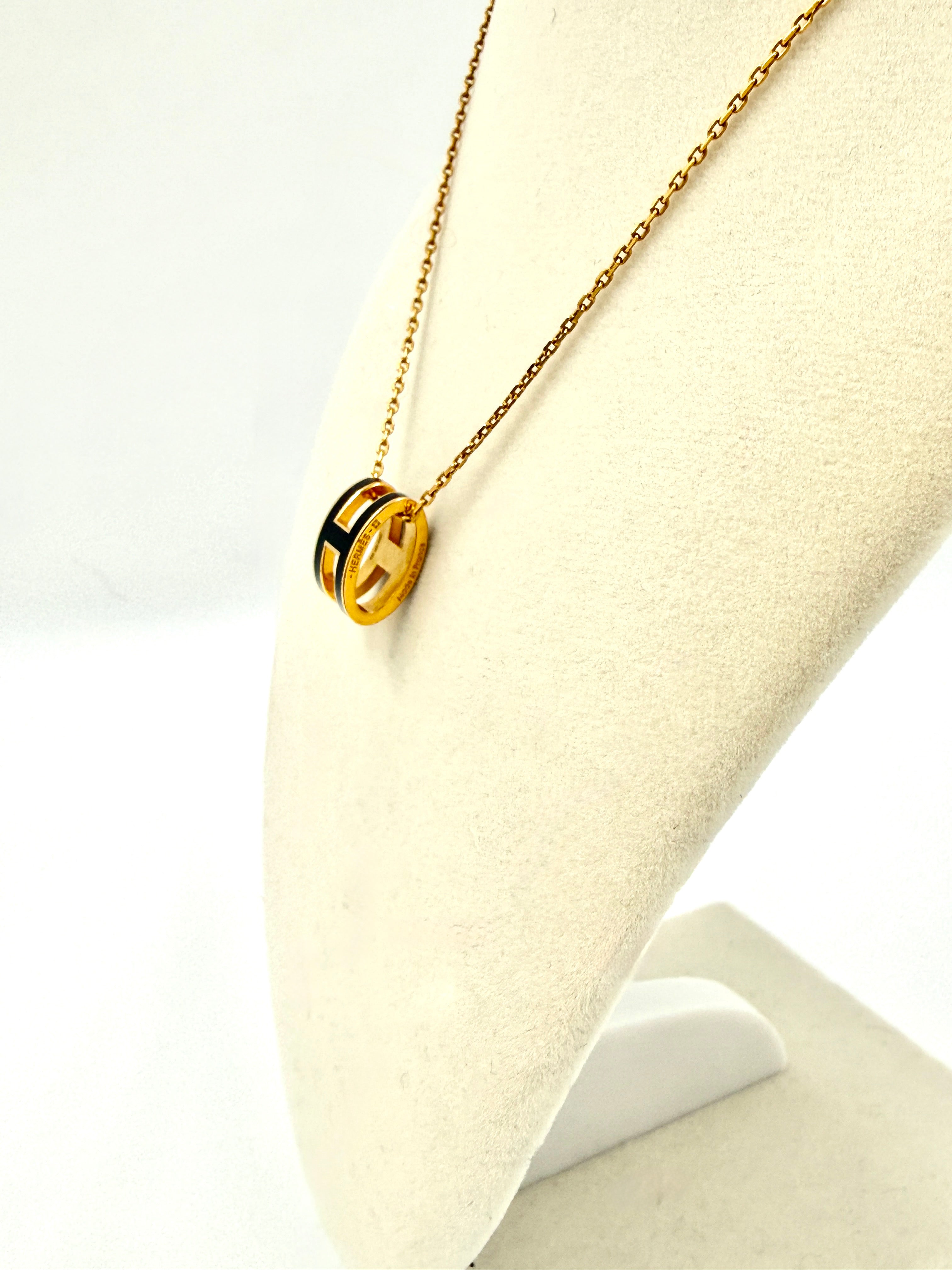 Hermès Pop H Pendant Necklace Regular Size Black Pre Owned Authentic