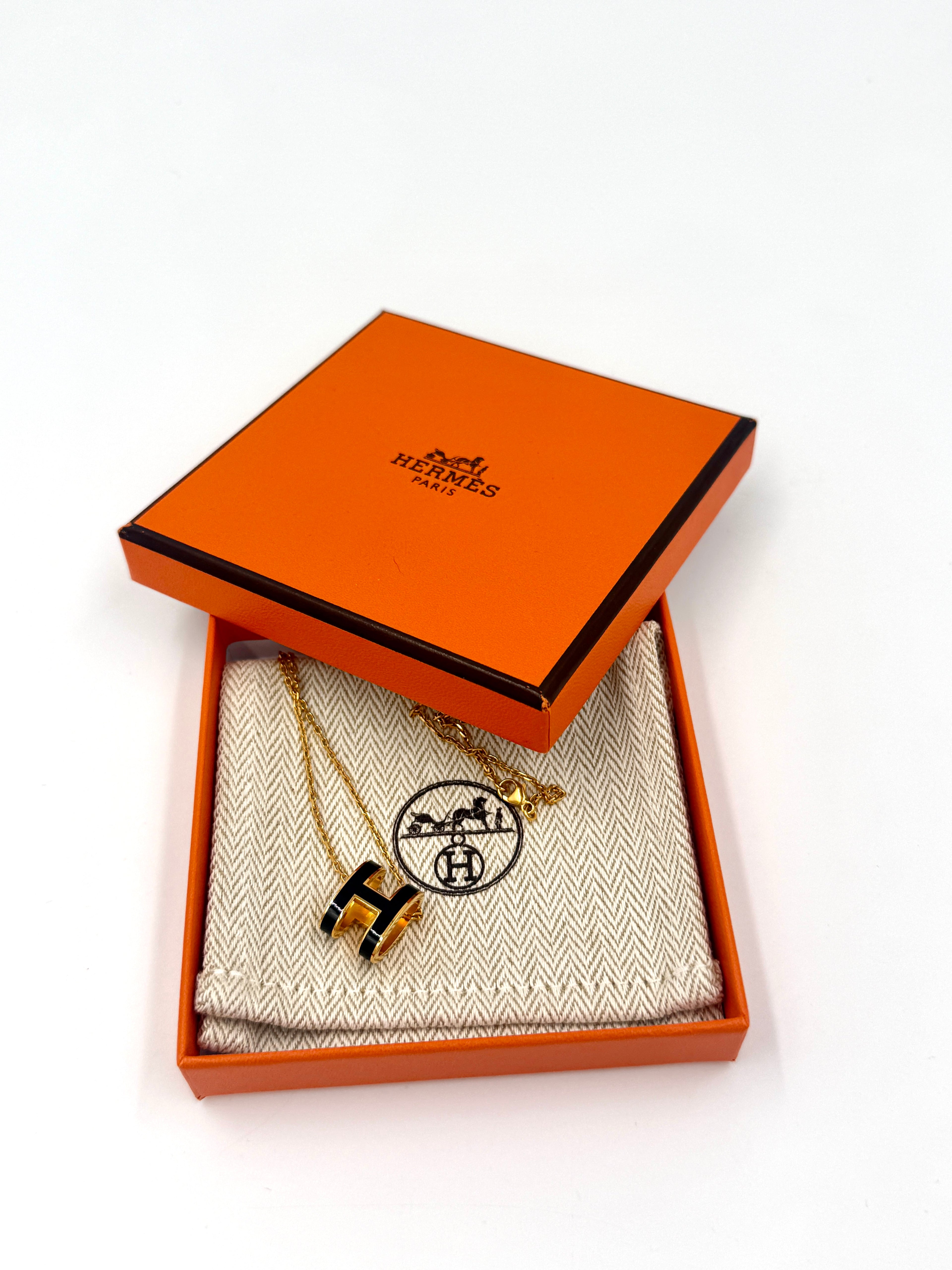 Hermès Pop H Pendant Necklace Regular Size Black Pre Owned Authentic