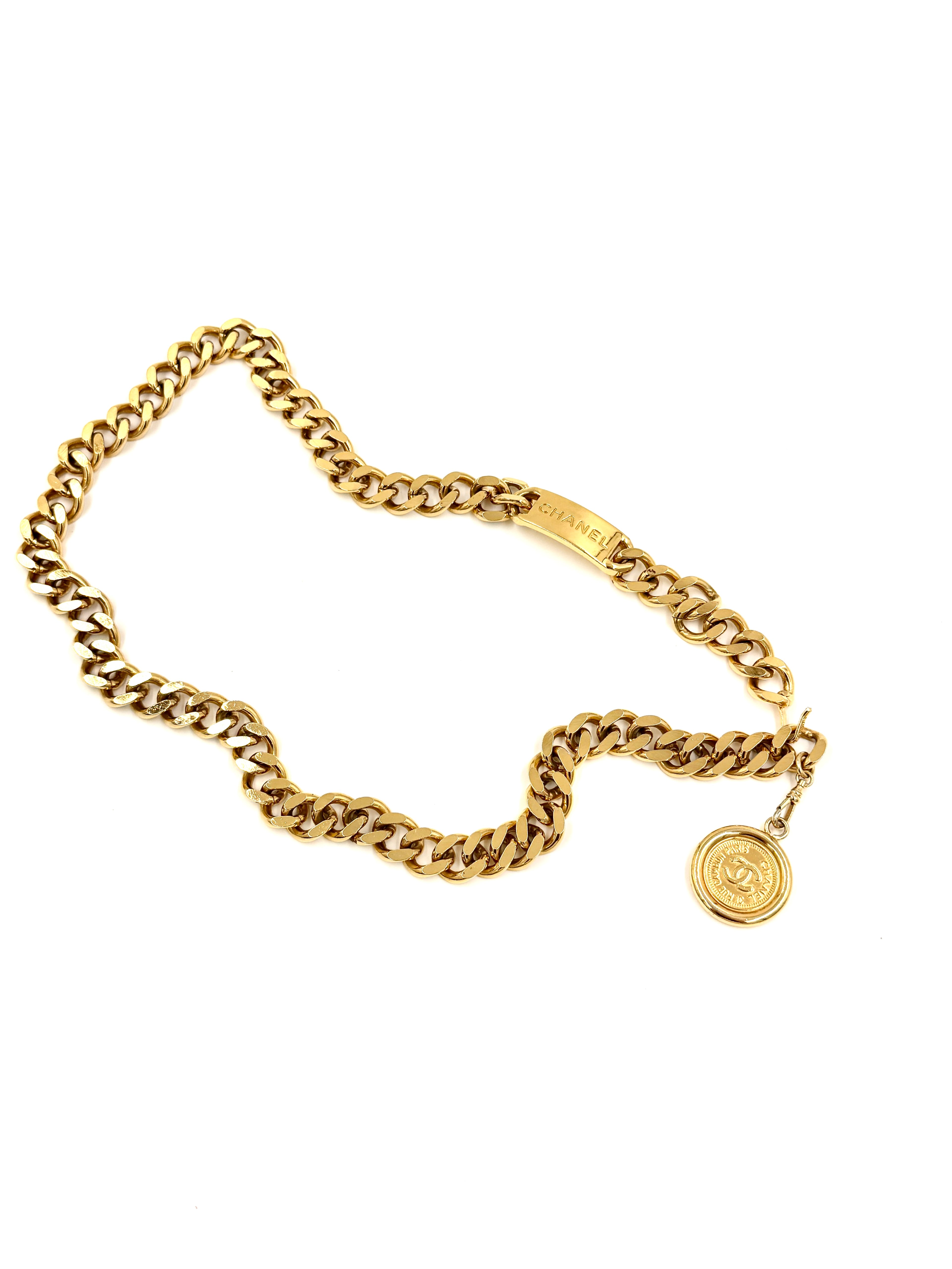CHANEL Rue Cambon Medallion Gold Chain Belt Pre Owned Authentic