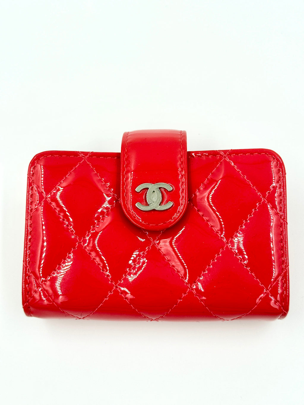 Chanel Red Patent Leather Quilted Card Holder Like New Pre Owned Authentic