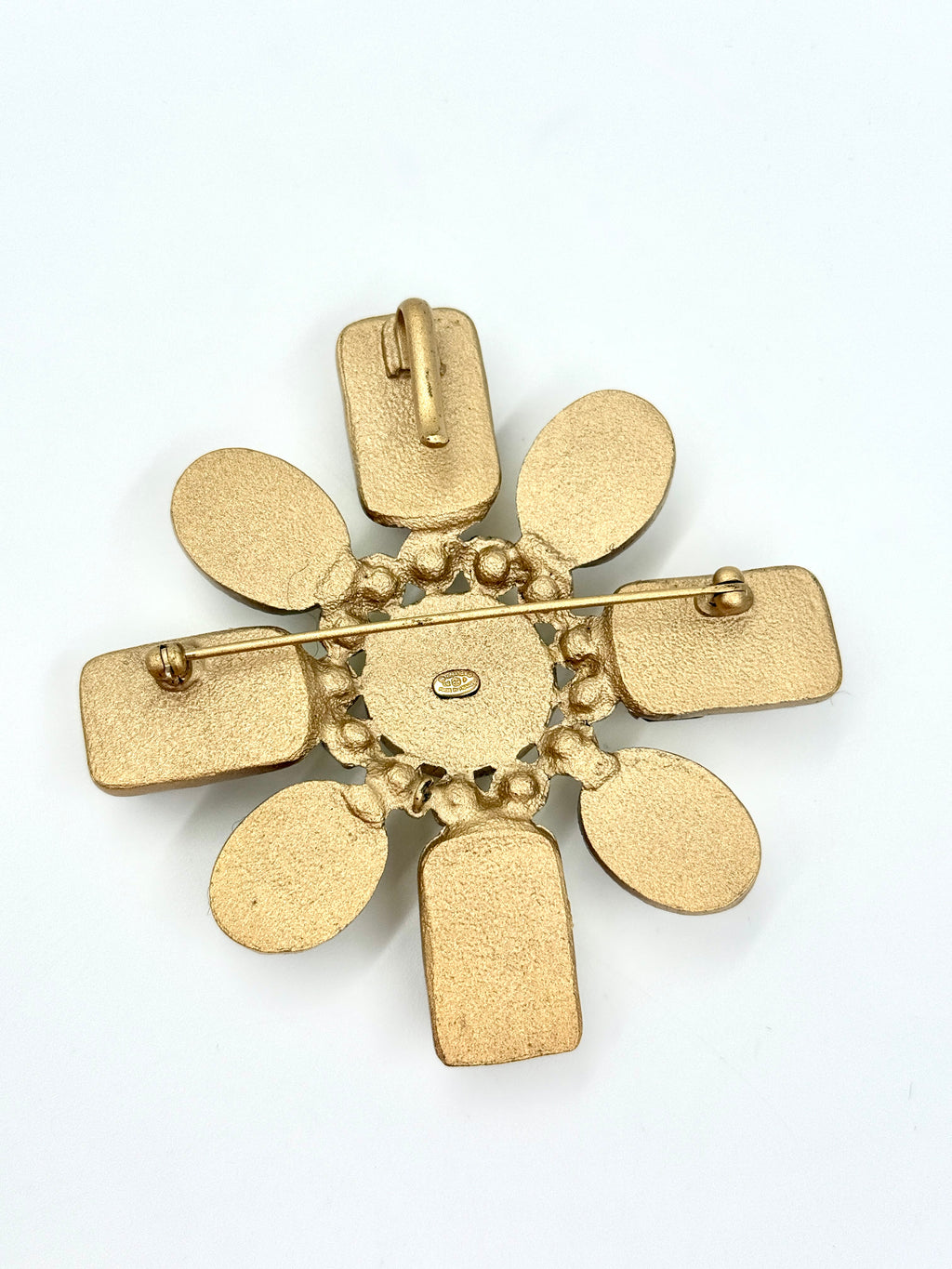 Chanel Glass Cabochon Gold Brown Yellow Bronze Brooch Pre Owned Authentic