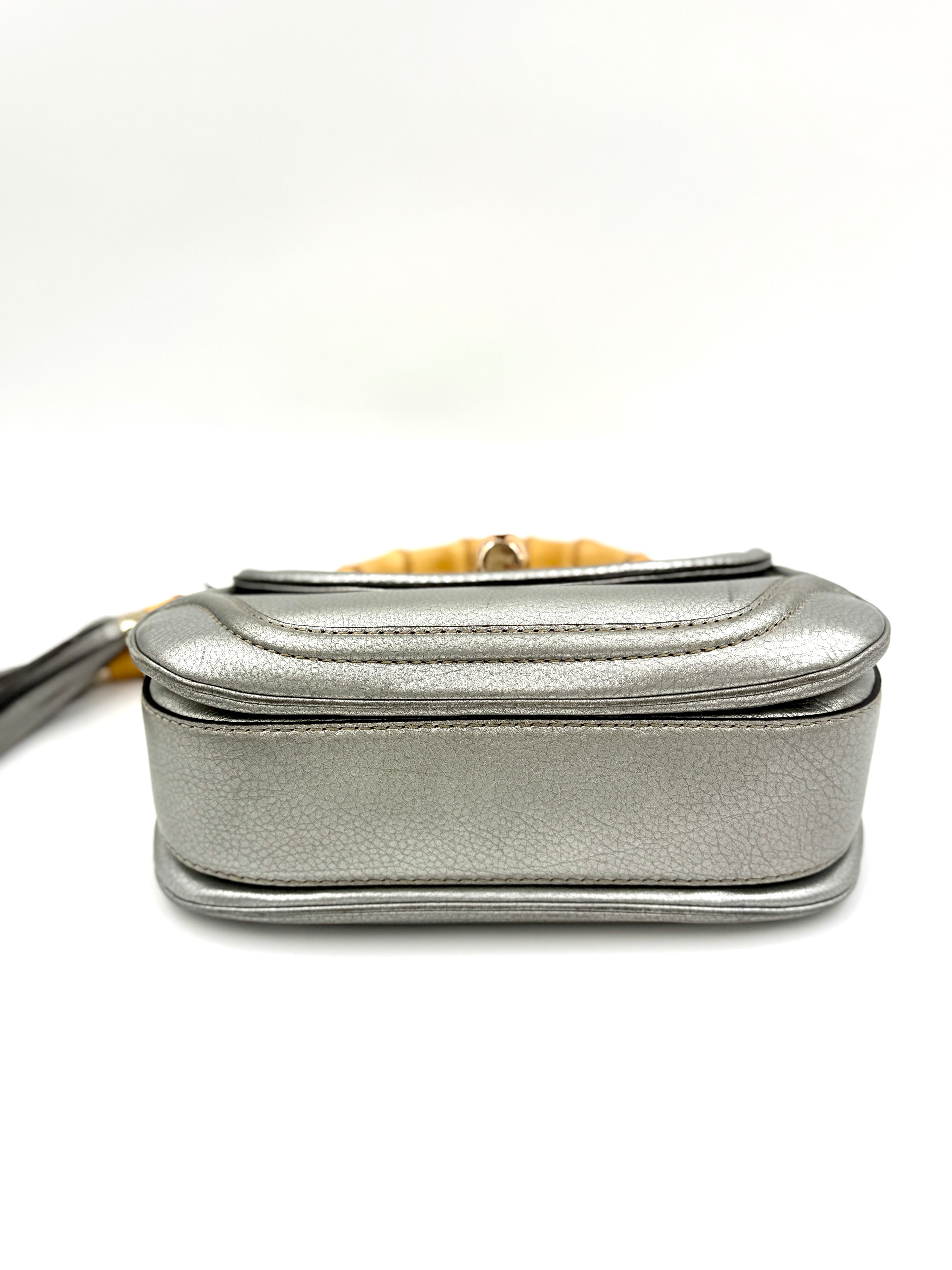 Gucci Bamboo Handle Bag Hand Bag Leather Silver With Tassels and Compact Mirror Pre Owned Authentic