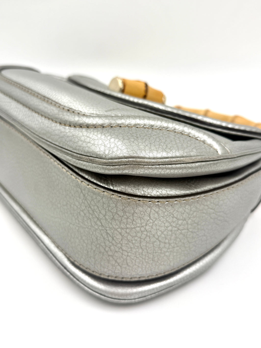 Gucci Bamboo Handle Bag Hand Bag Leather Silver With Tassels and Compact Mirror Pre Owned Authentic