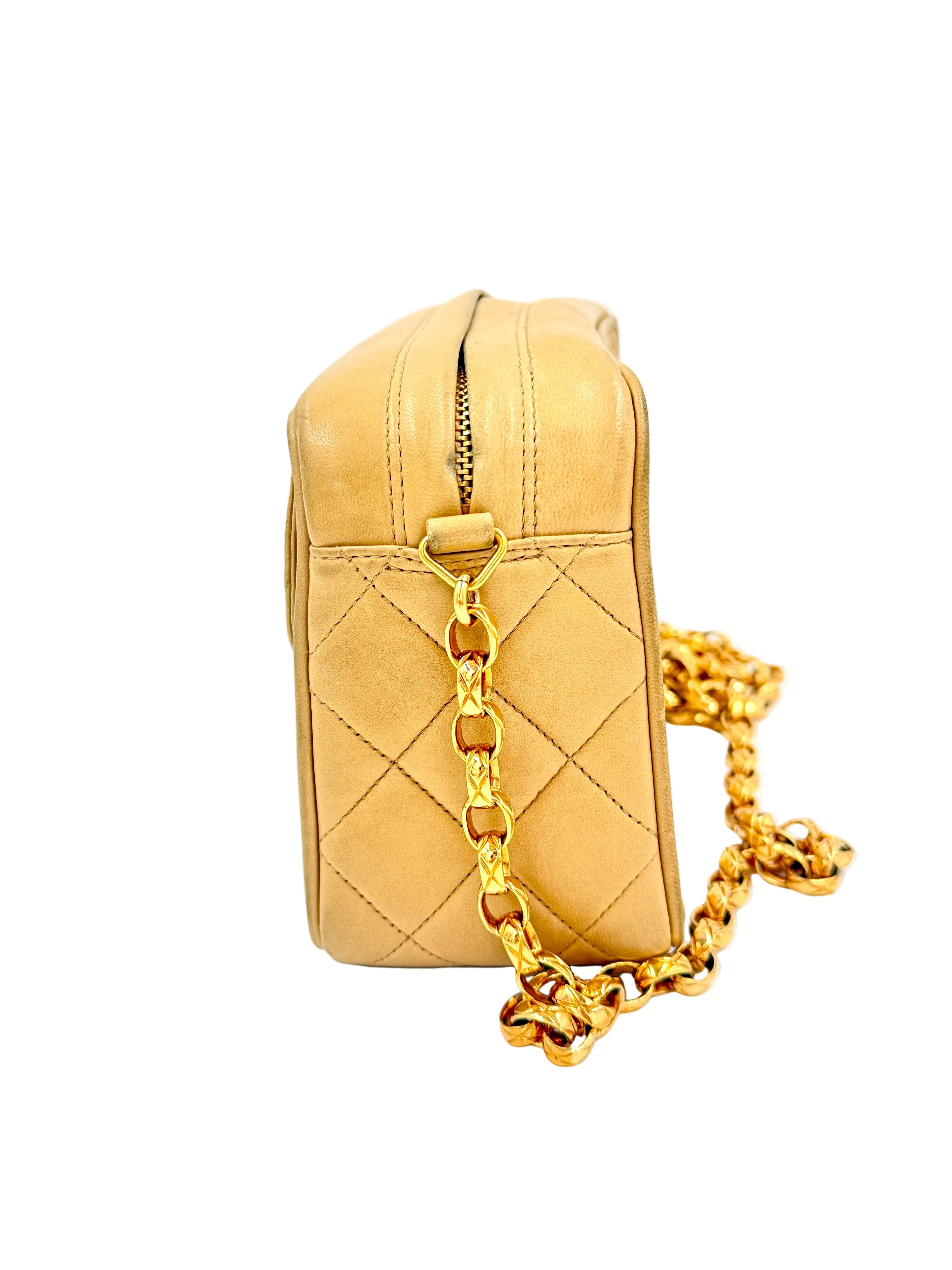 Pre-Owned Chanel Vintage Tassel Camera Bag Beige Gold Hardware - Authenticated