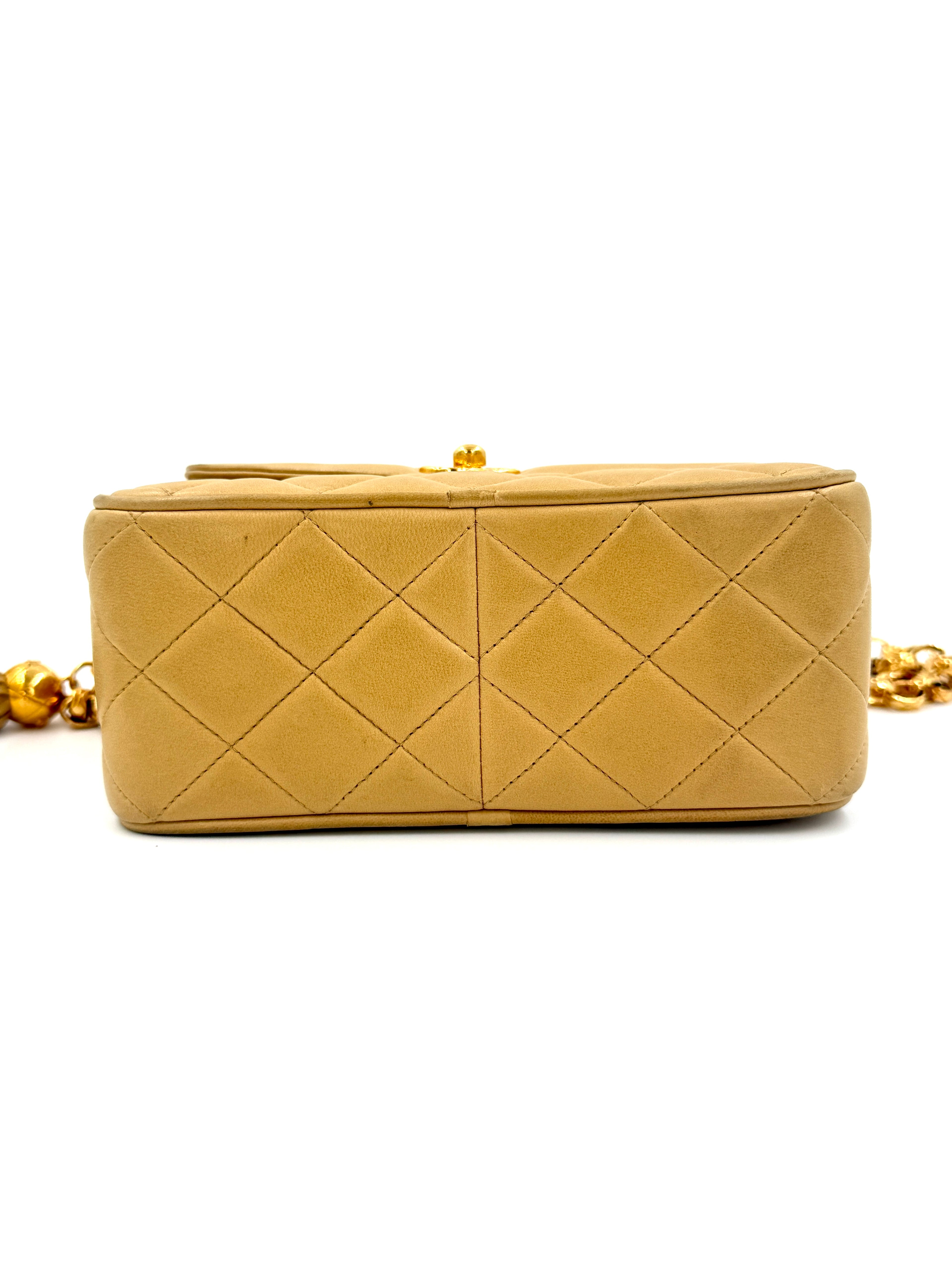 Pre-Owned Chanel Vintage Tassel Camera Bag Beige Gold Hardware - Authenticated