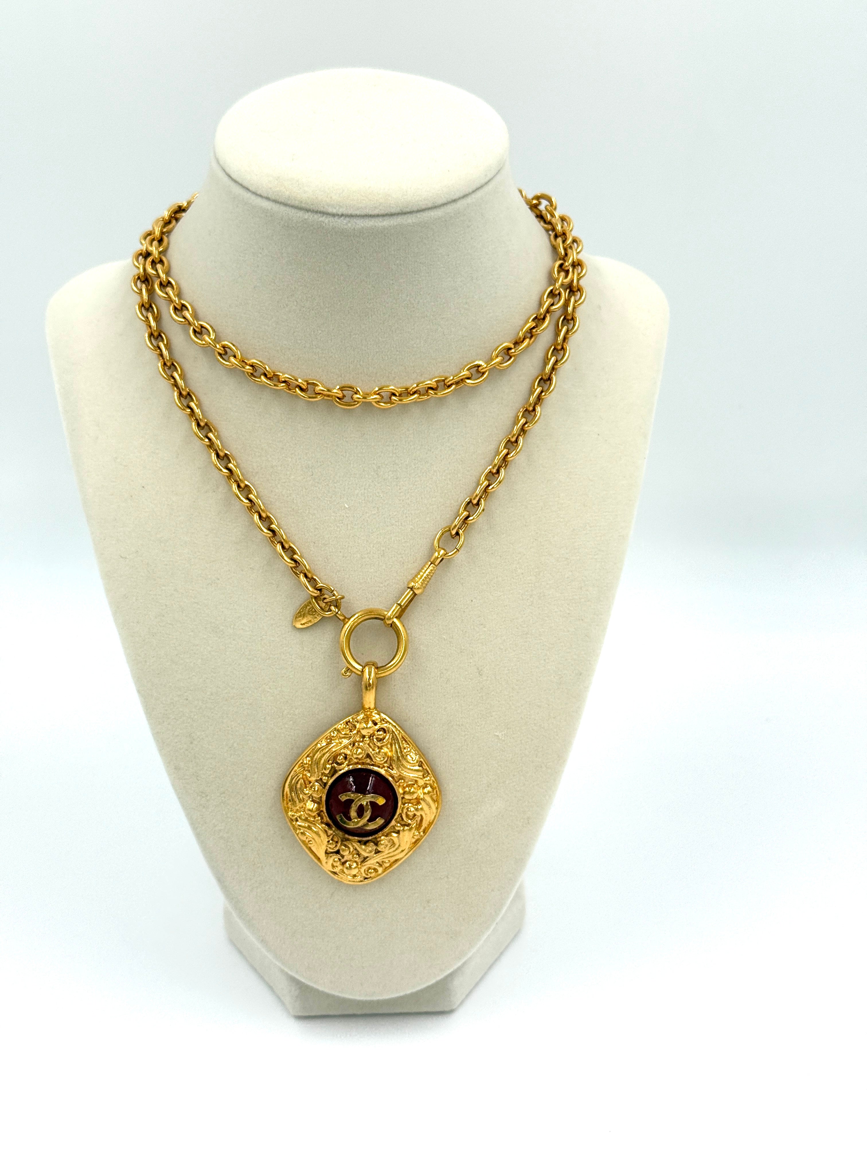 Pre-Owned Chanel Vintage CC Red Gripoix 24k Gold Plated Necklace - Authenticated