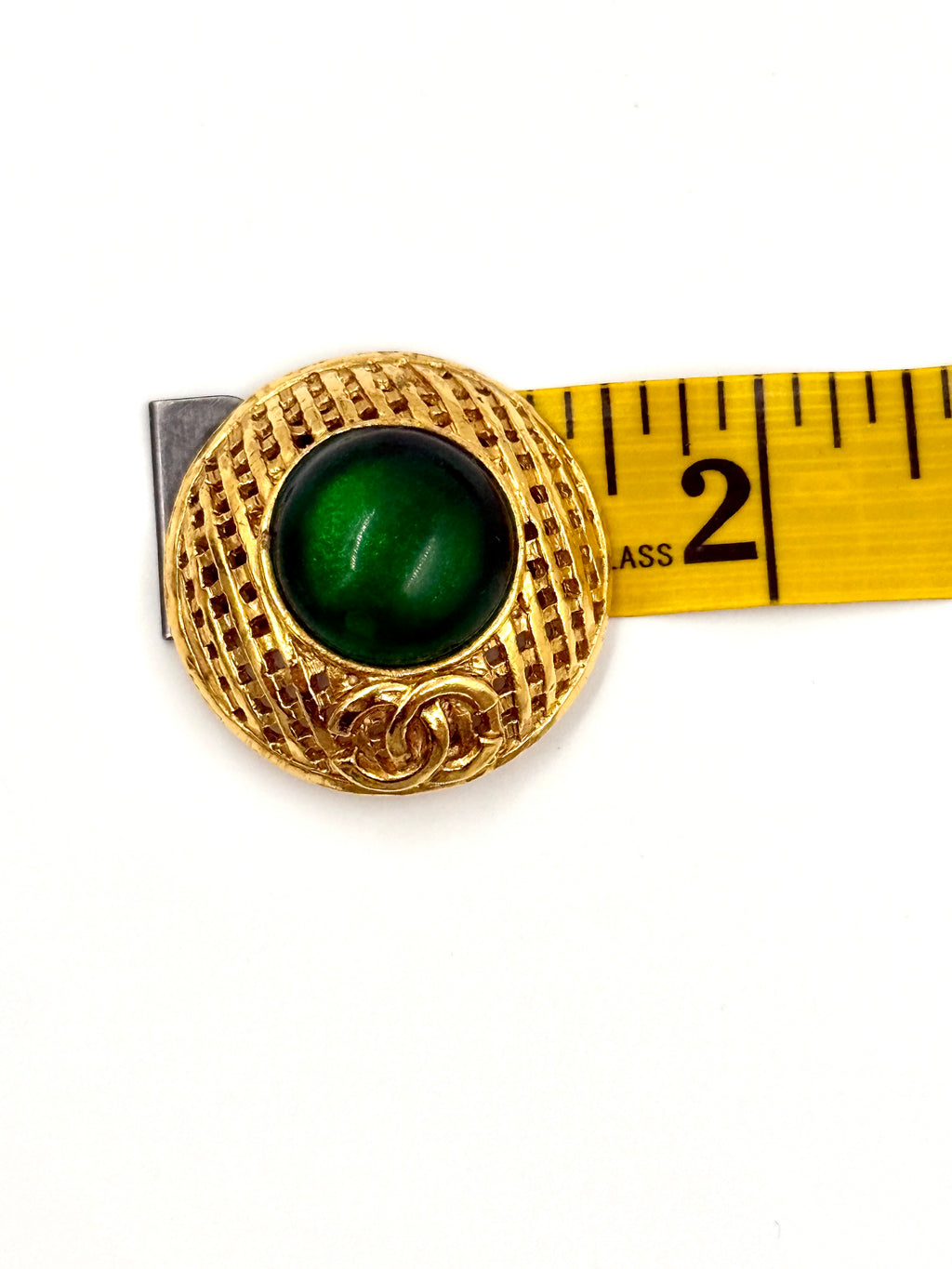 Pre-Owned Chanel Vintage Green Gripoix Glass Clip-On Earrings Gold Tone - Authenticated