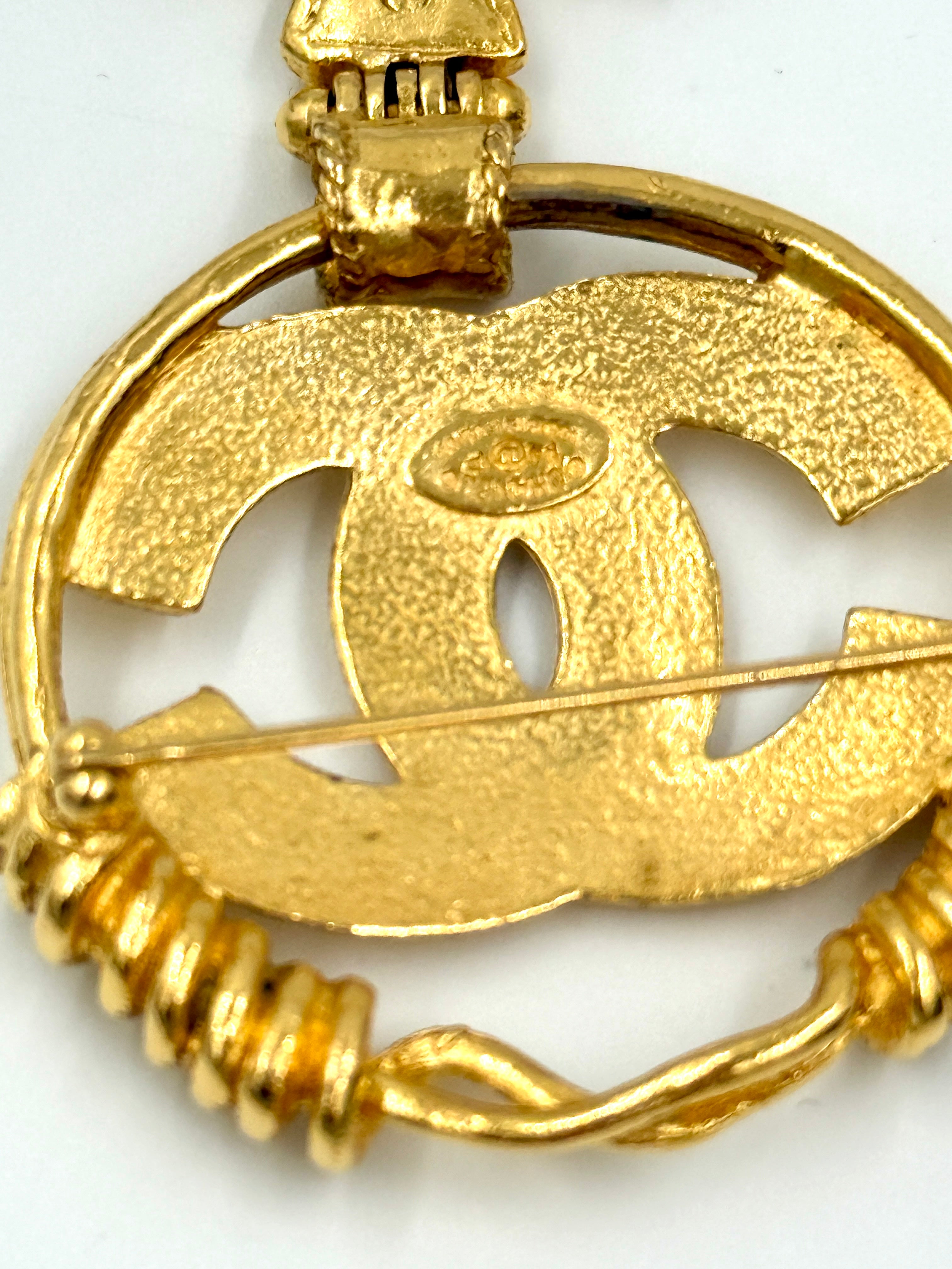 Pre-Owned Chanel Vintage Gold Plated Swing Cross Brooch - Authenticated