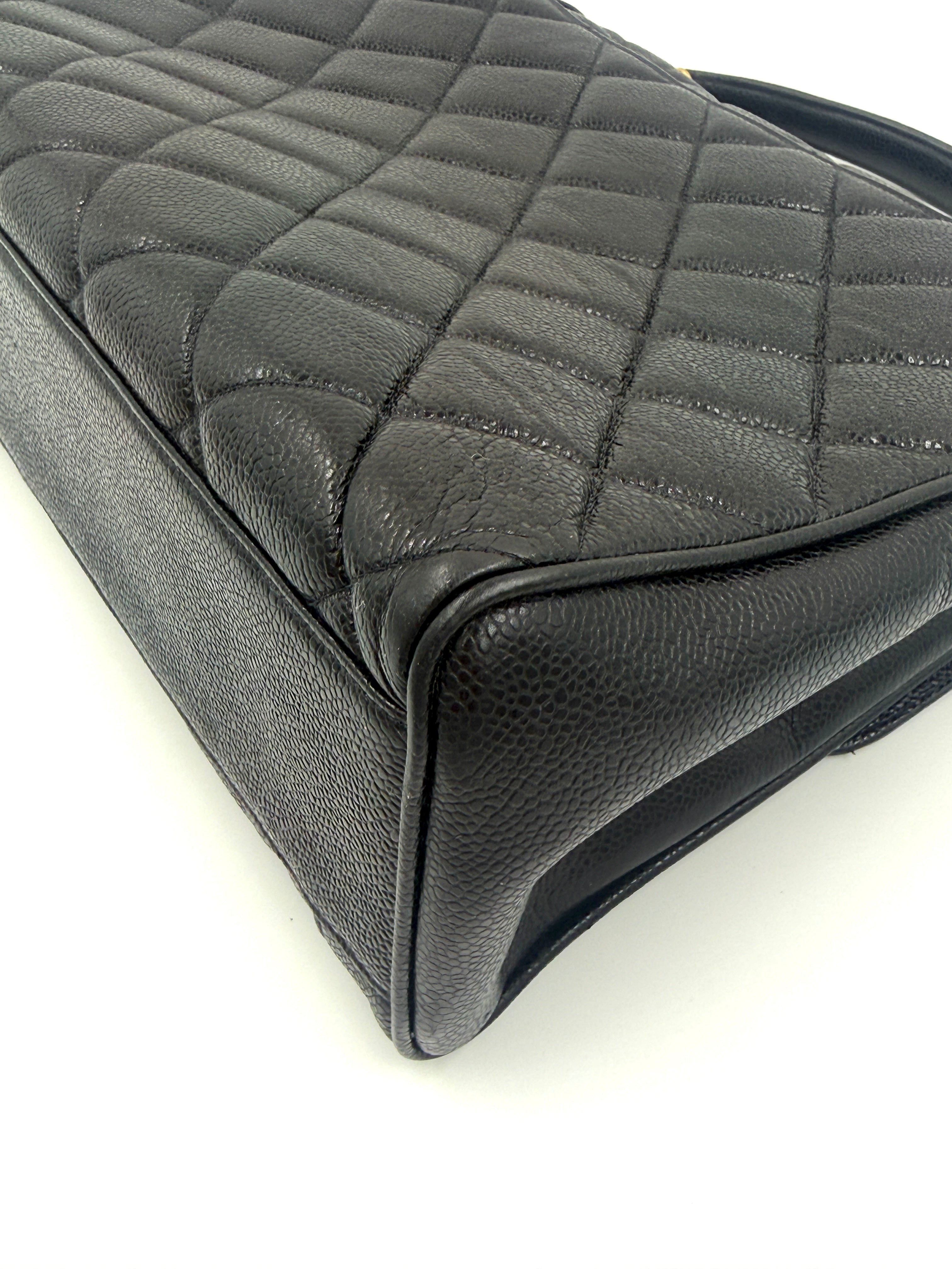 Pre-Owned Chanel Vintage Jumbo Kelly Caviar Leather Top Handle Bag - Authenticated