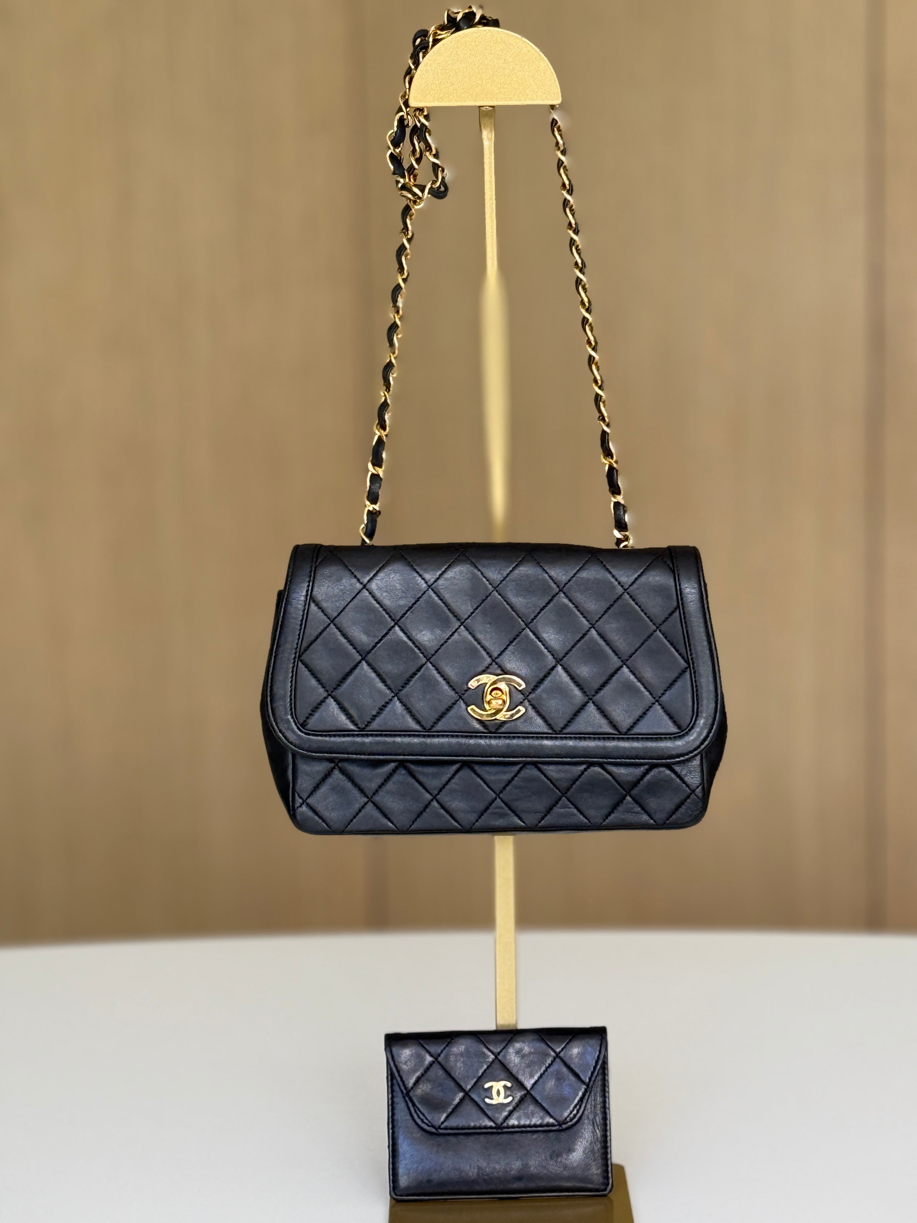 Pre-Owned Chanel  Rare Lambskin CC Chain Flap Bag Crossbody with Wallet - Authenticated