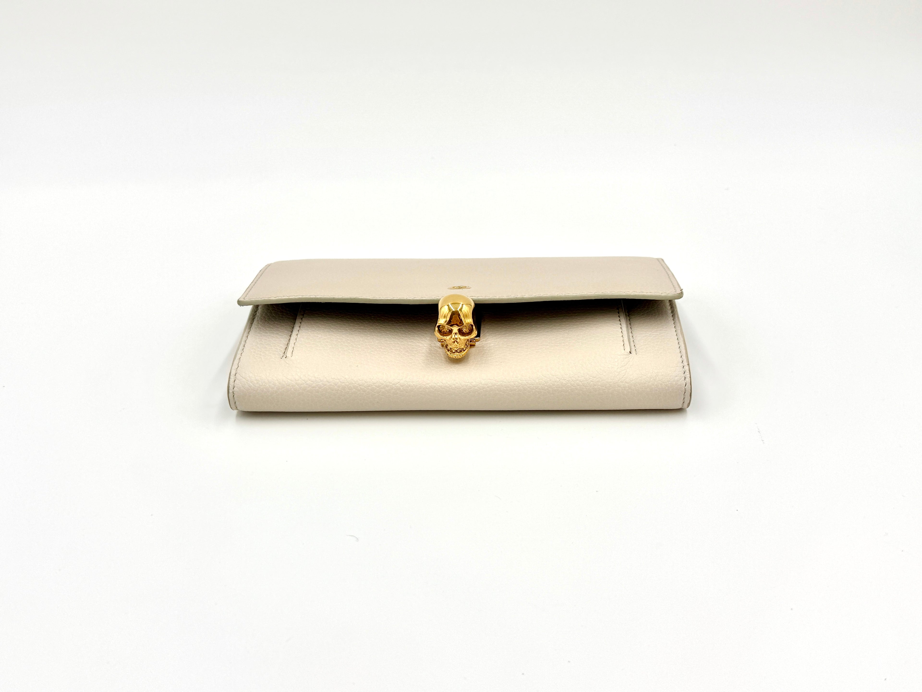 Alexander McQueen Skull Clasp Wallet on Chain Ivory - Pre Owned Authentic