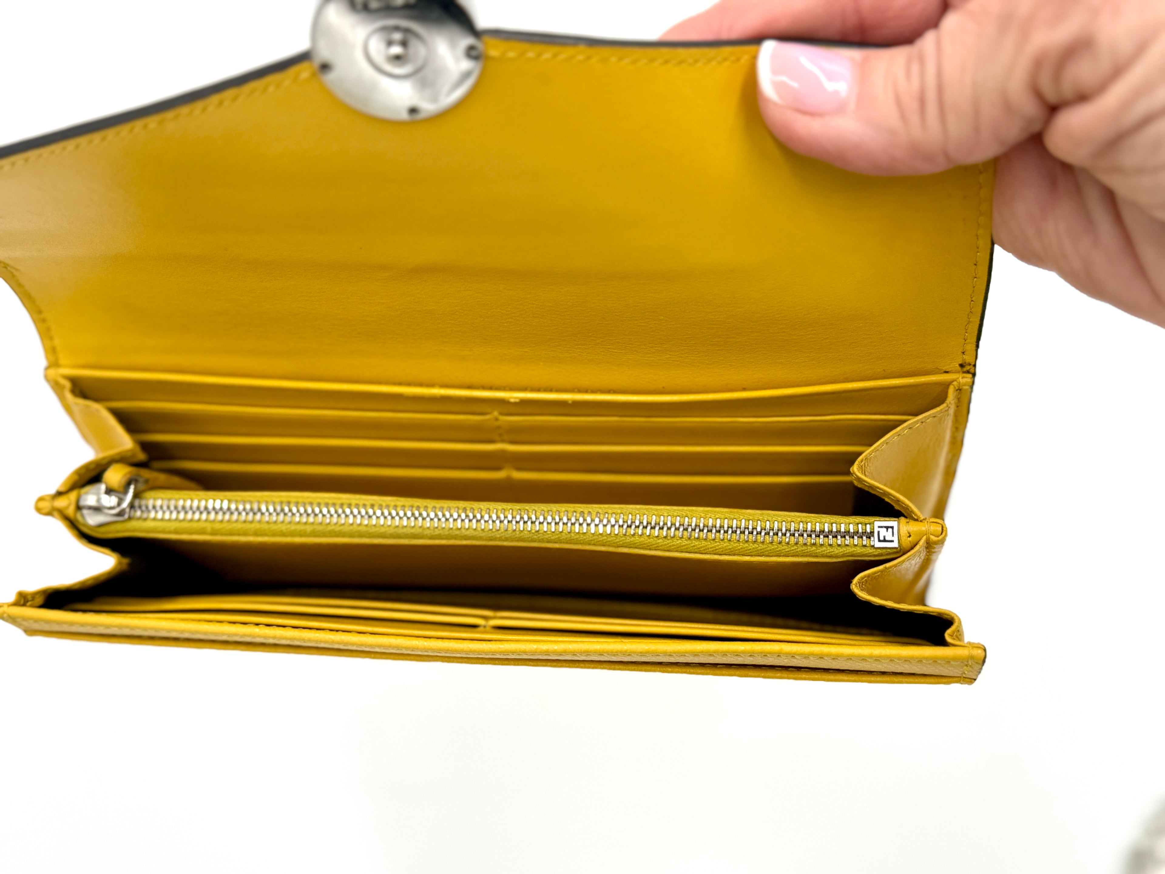 Pre-Owned Fendi Wallet With Box, Dustbag and Chain - Authenticated