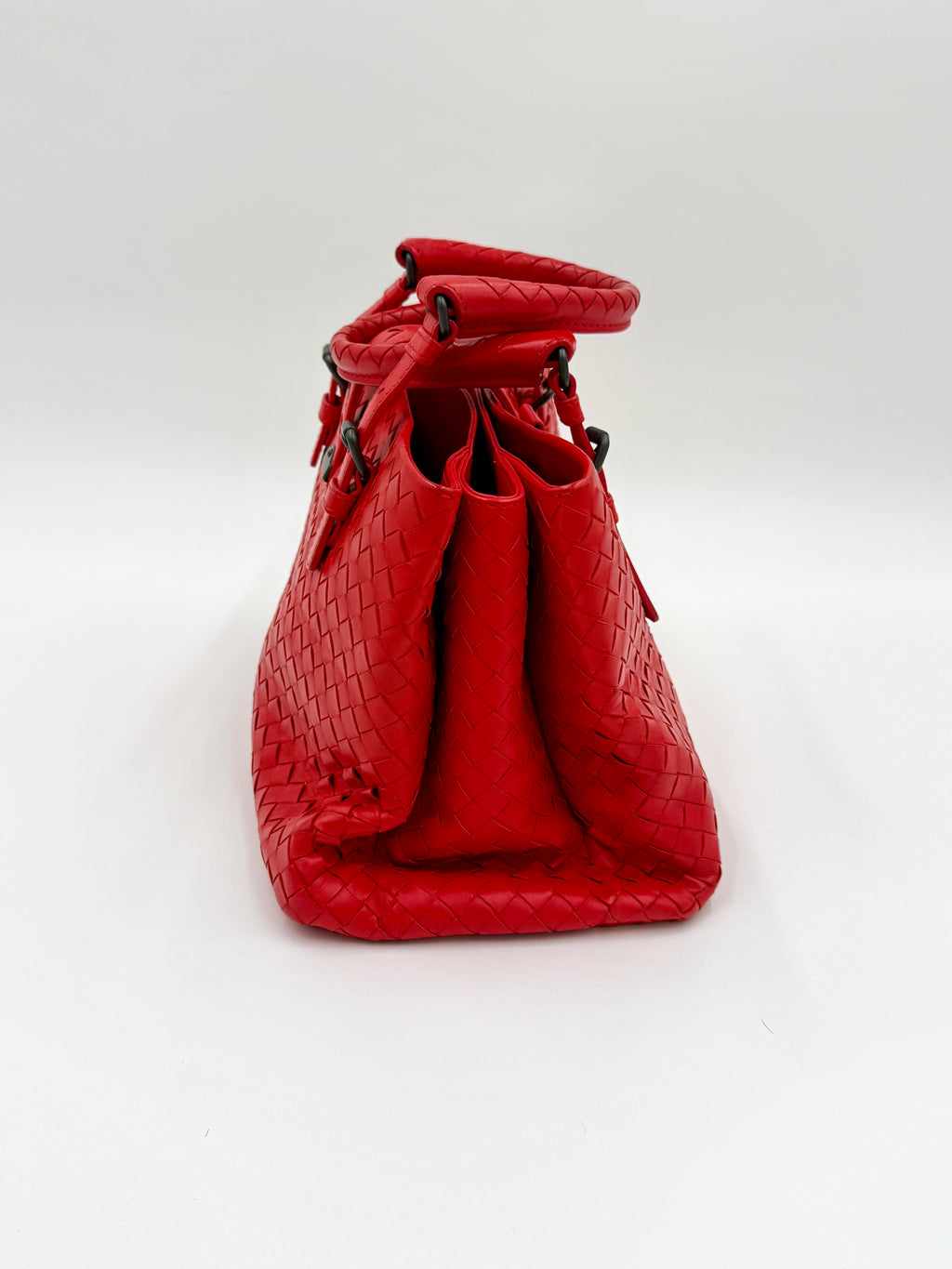 Bottega Veneta Red Intrecciato Leather Top Handle Bag - Pre Owned Authentic