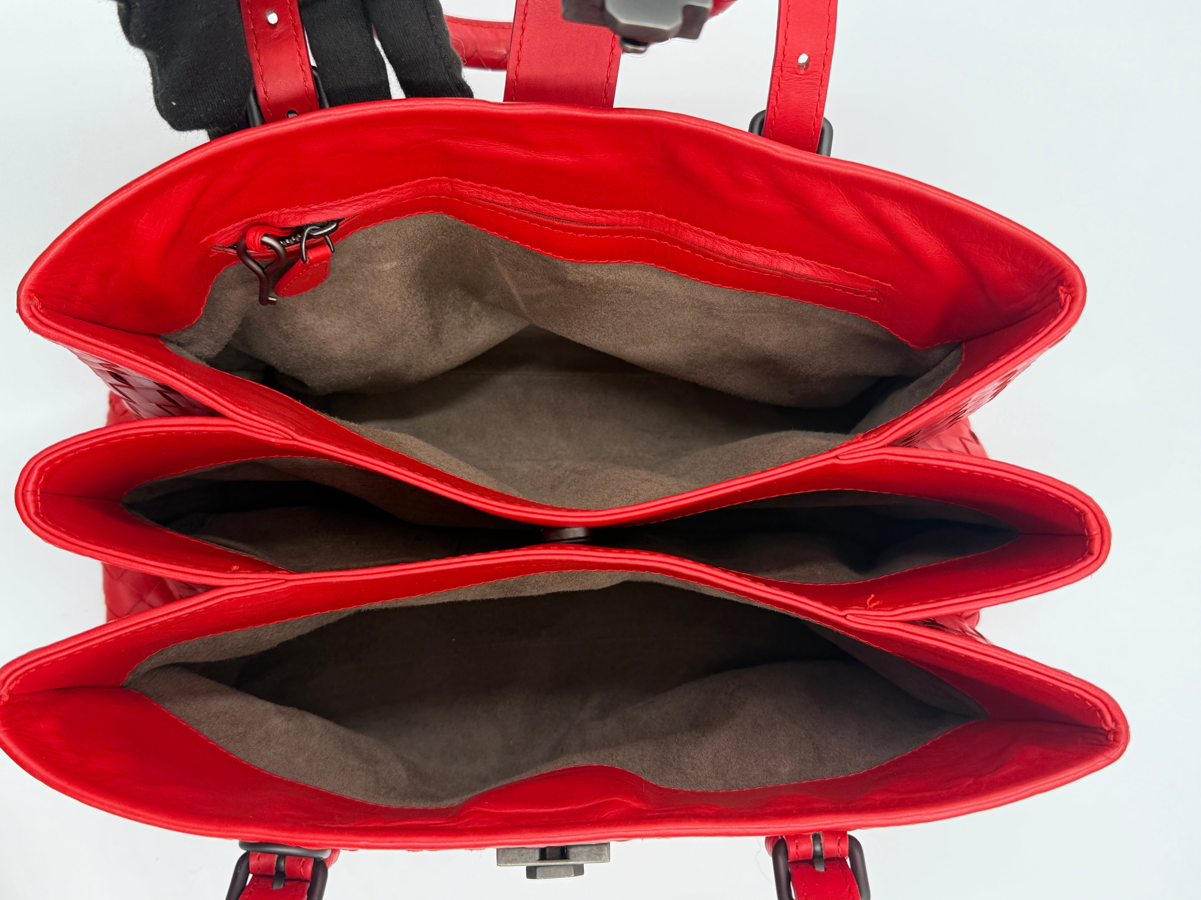 Bottega Veneta Red Intrecciato Leather Top Handle Bag - Pre Owned Authentic