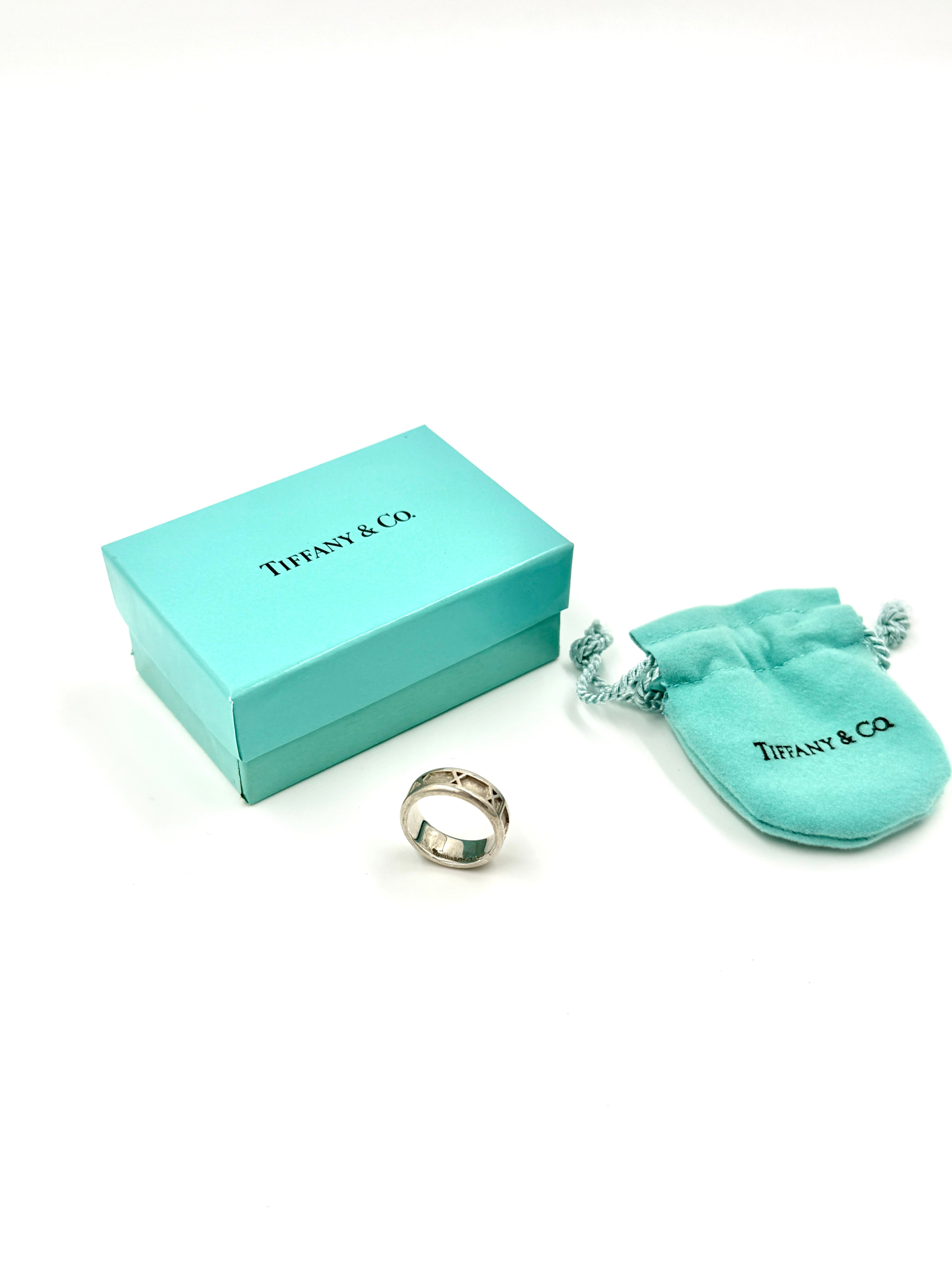 Tiffany & Co Atlas Roman Numeral 1995 Ring Sterling Silver sz 5.5 - Pre Owned Authentic