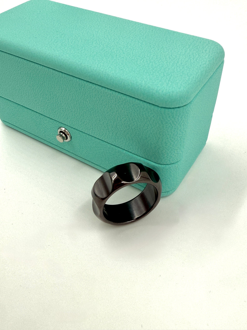 Tiffany & Co Black Titanium Paloma Picasso Groove Ring Band - Pre Owned Authentic
