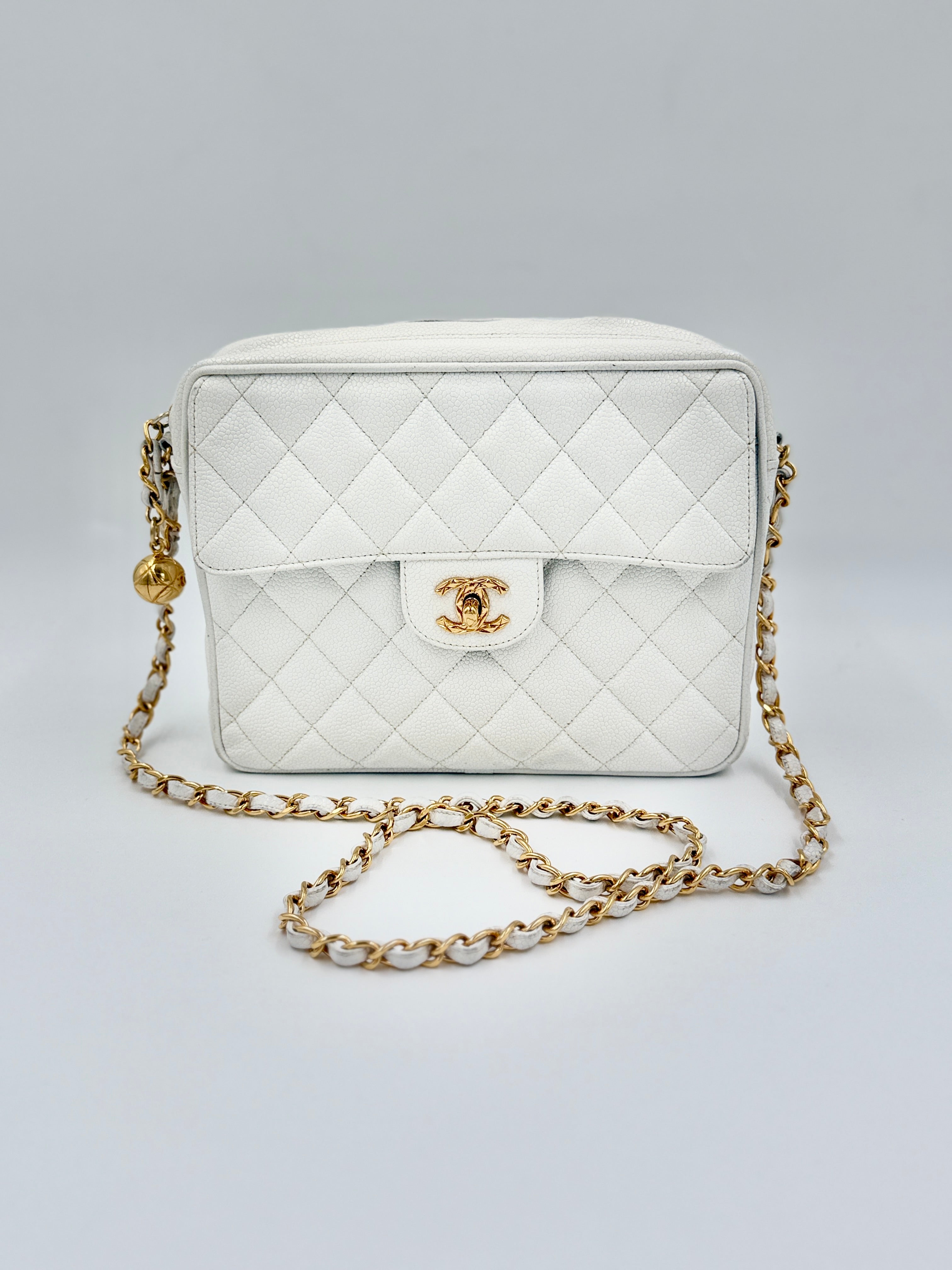Chanel Matelasse Chain Shoulder Bag - White Caviar Leather Gold Hardware - Pre Owned Authentic