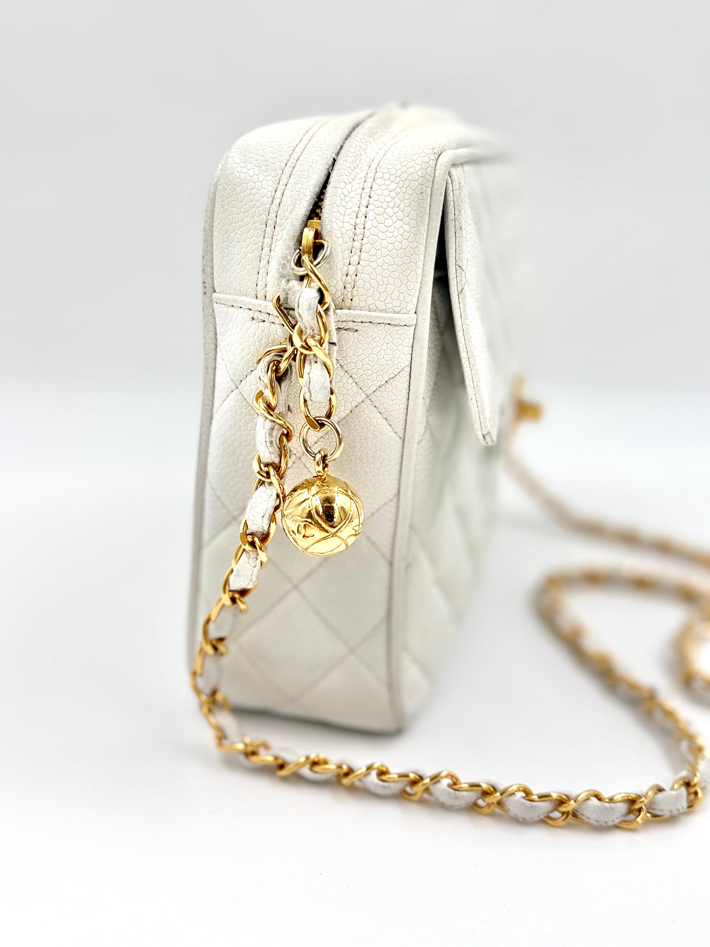Chanel Matelasse Chain Shoulder Bag - White Caviar Leather Gold Hardware - Pre Owned Authentic